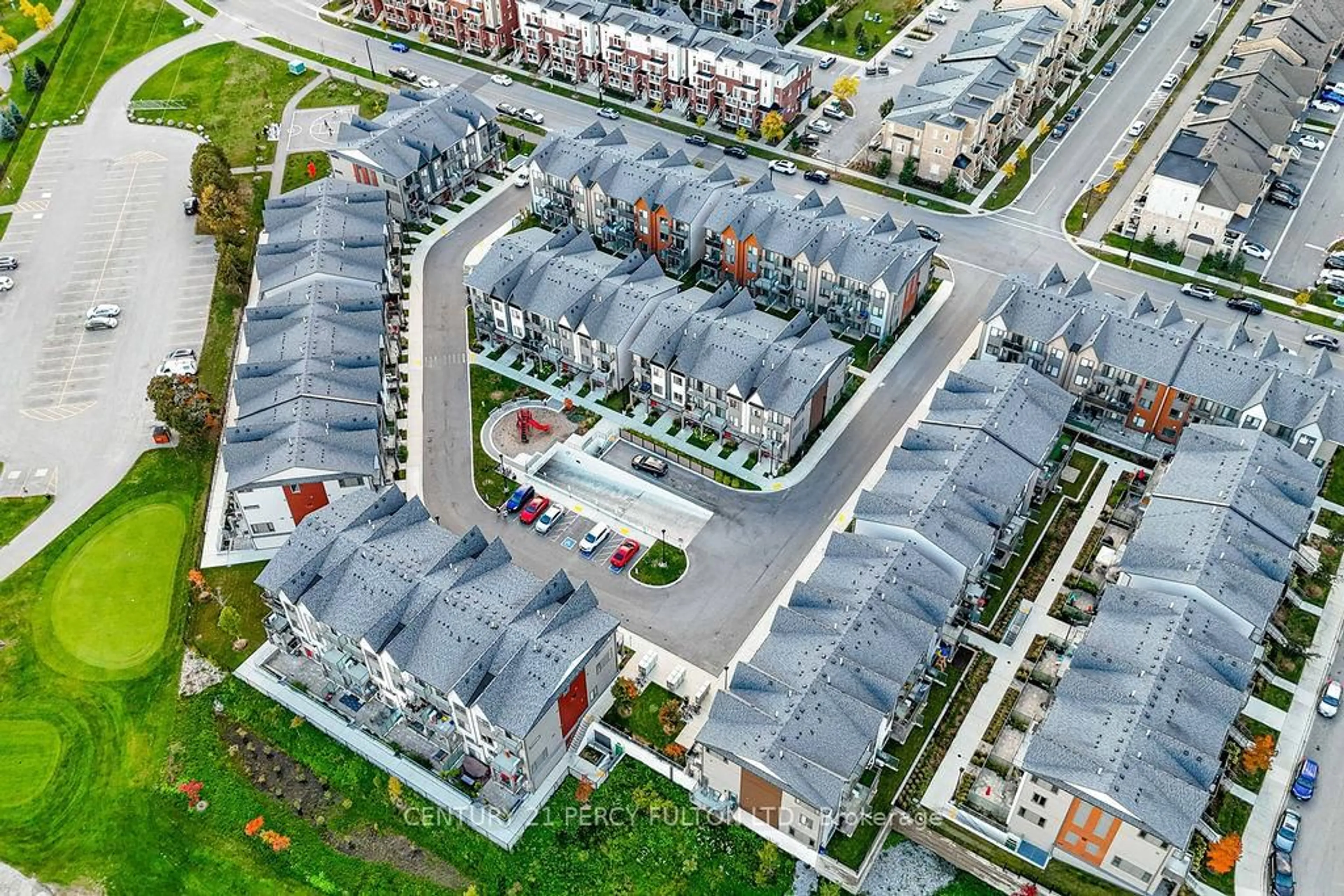 A pic from outside/outdoor area/front of a property/back of a property/a pic from drone, city buildings view from balcony for 2635 William Jackson Dr #702, Pickering Ontario L1X 0L4