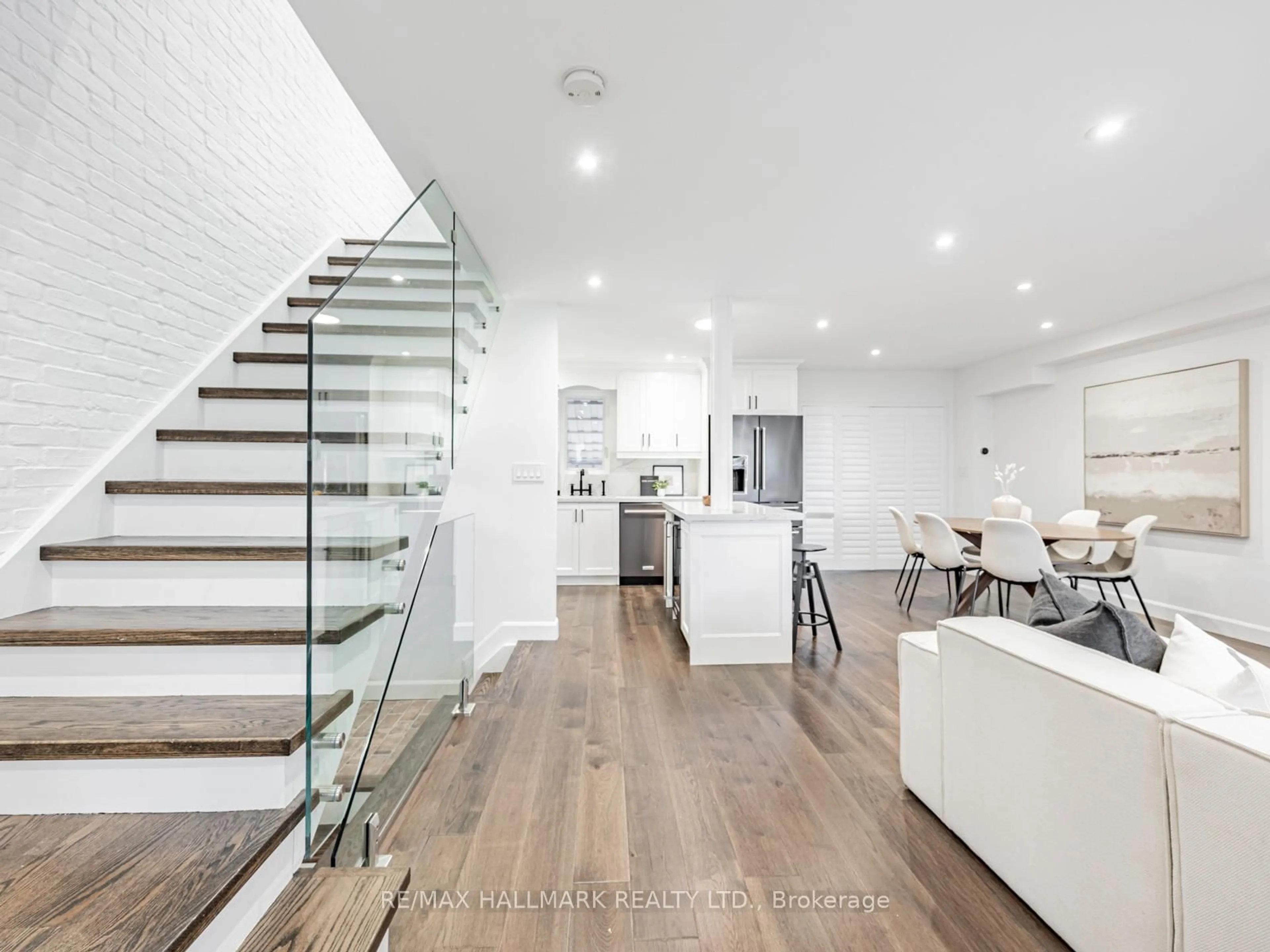 Unknown for 12 Leagrove Cres, Toronto Ontario M1L 3S6