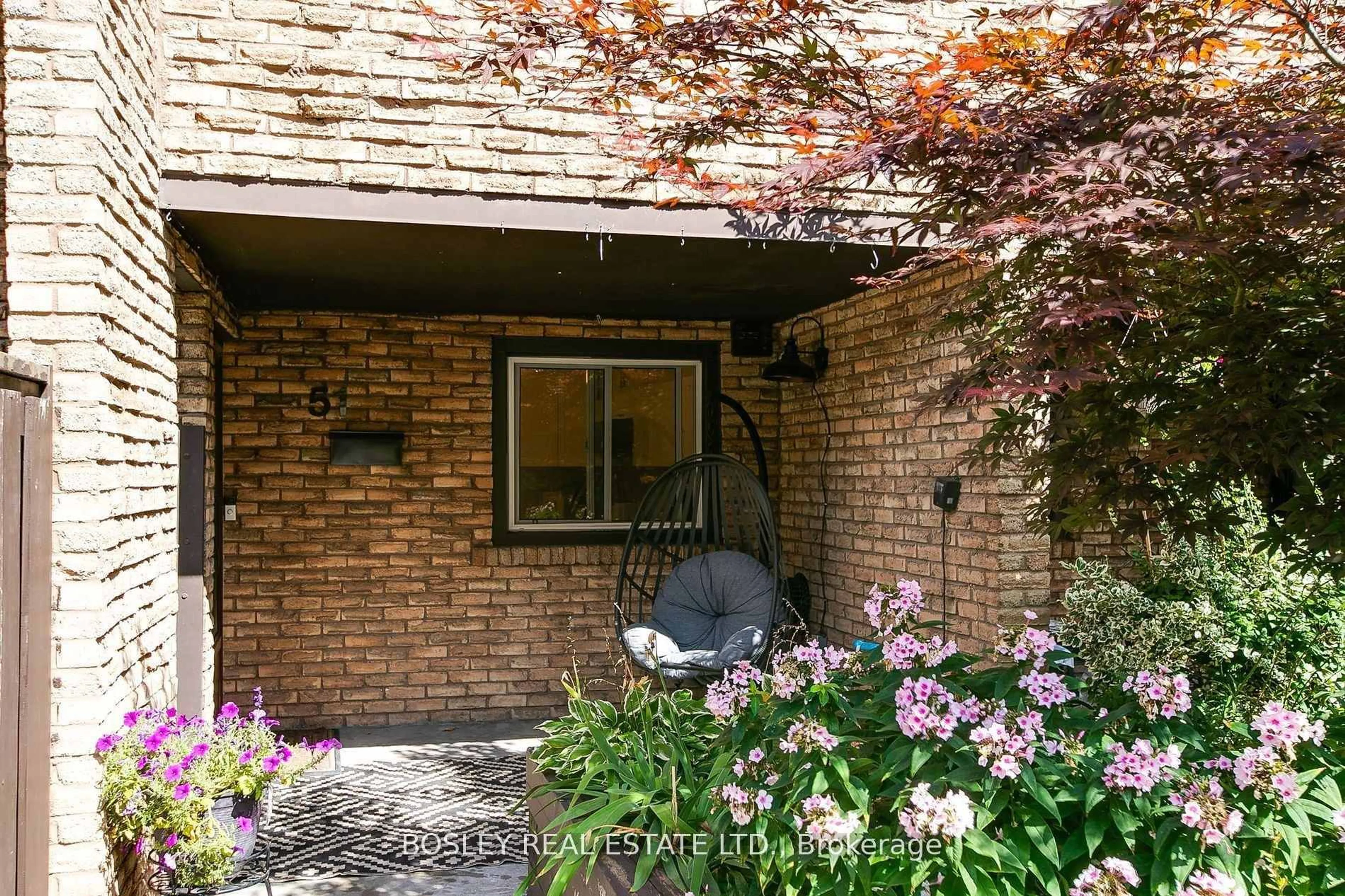 Patio, street for 130 Ling Rd #51, Toronto Ontario M1E 4V9