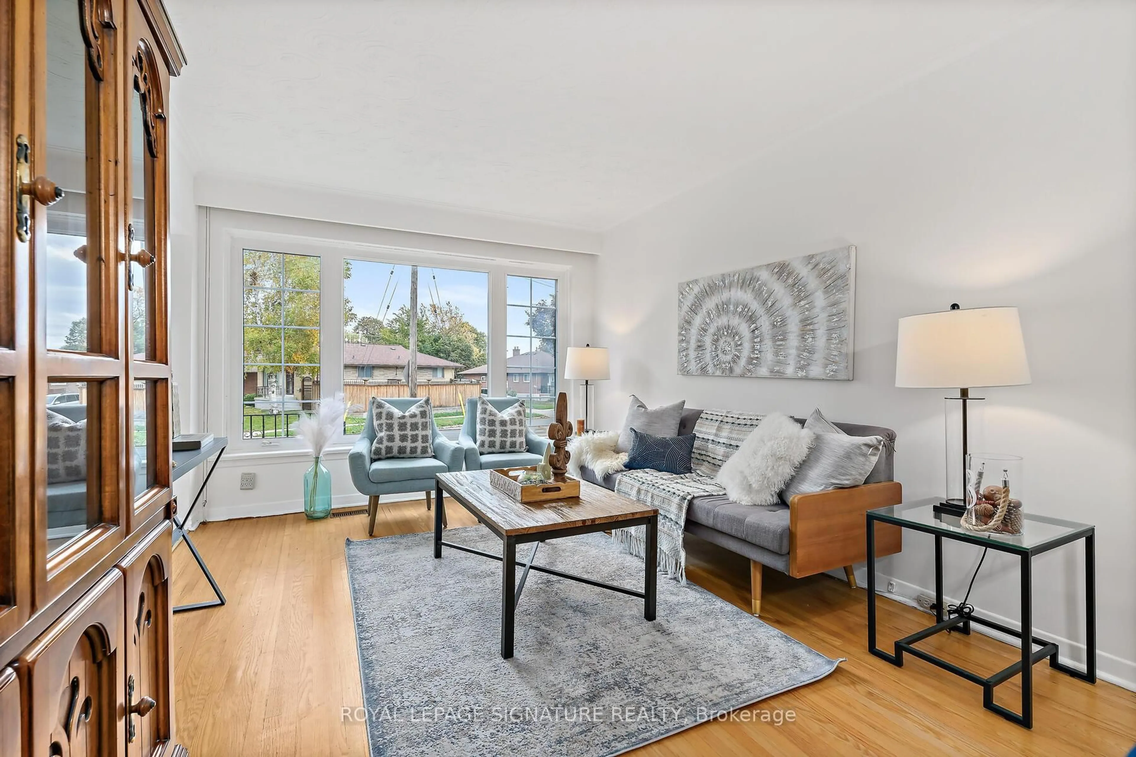 Living room with furniture, unknown for 108 Rochman Blvd, Toronto Ontario M1H 1S2