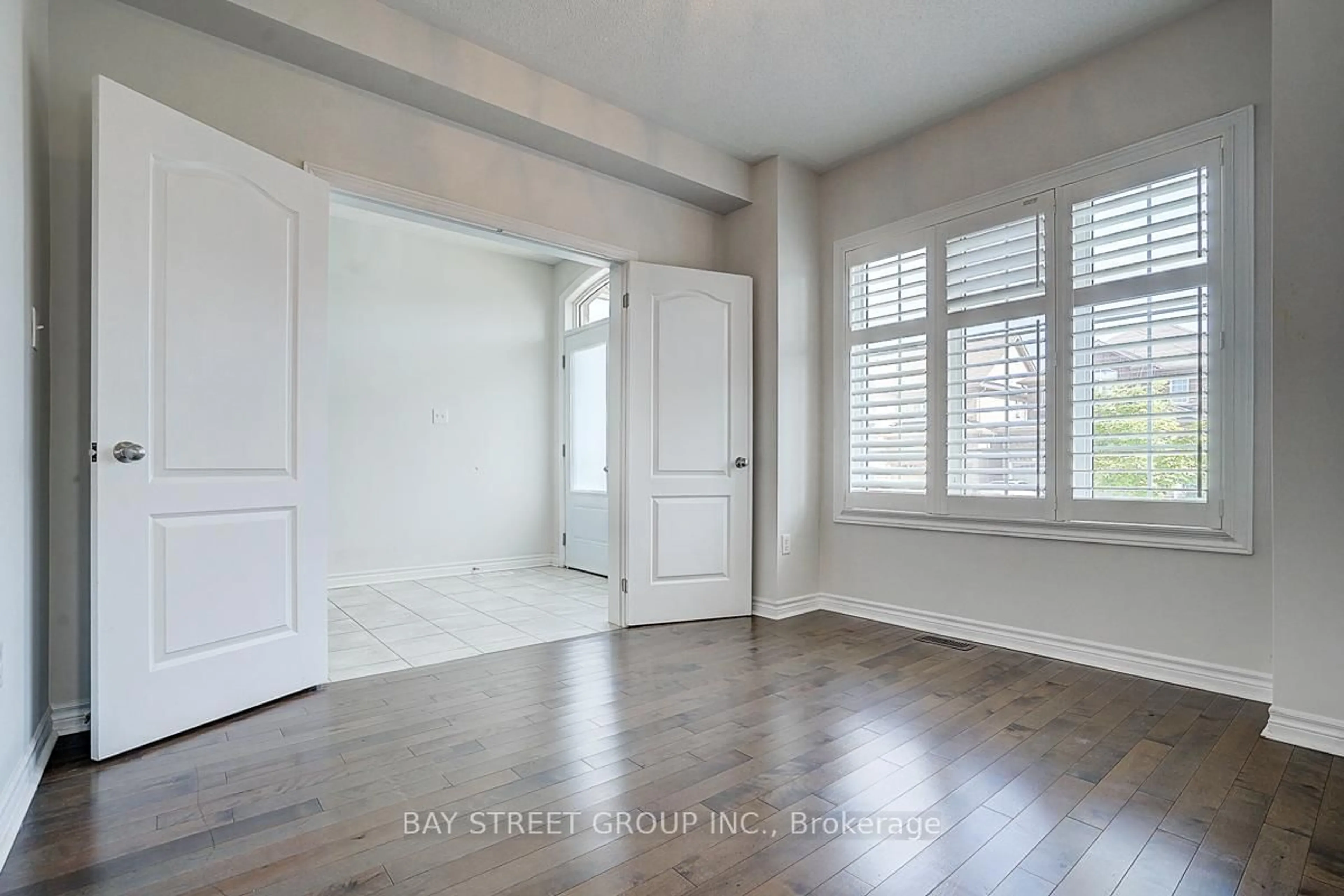 A pic of a room for 852 William Lee Ave, Oshawa Ontario L1K 0W2