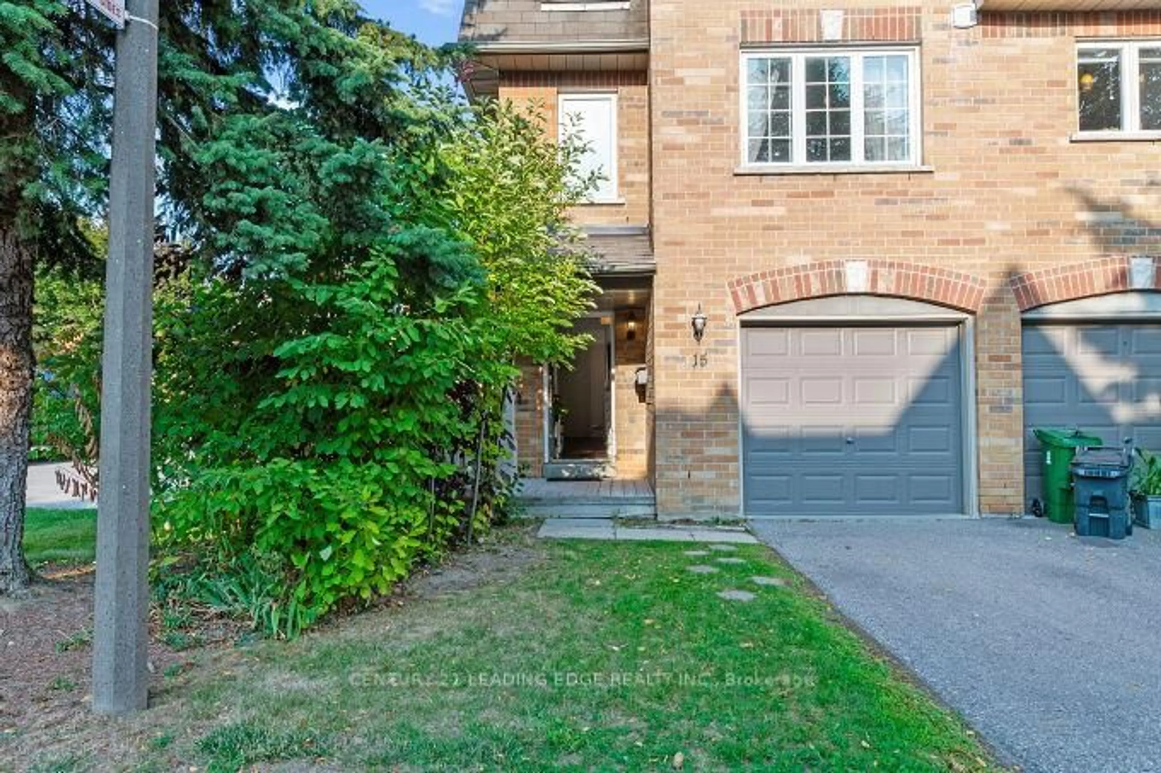 Home with brick exterior material, street for 6400 Lawrence Ave #15, Toronto Ontario M1C 5C7