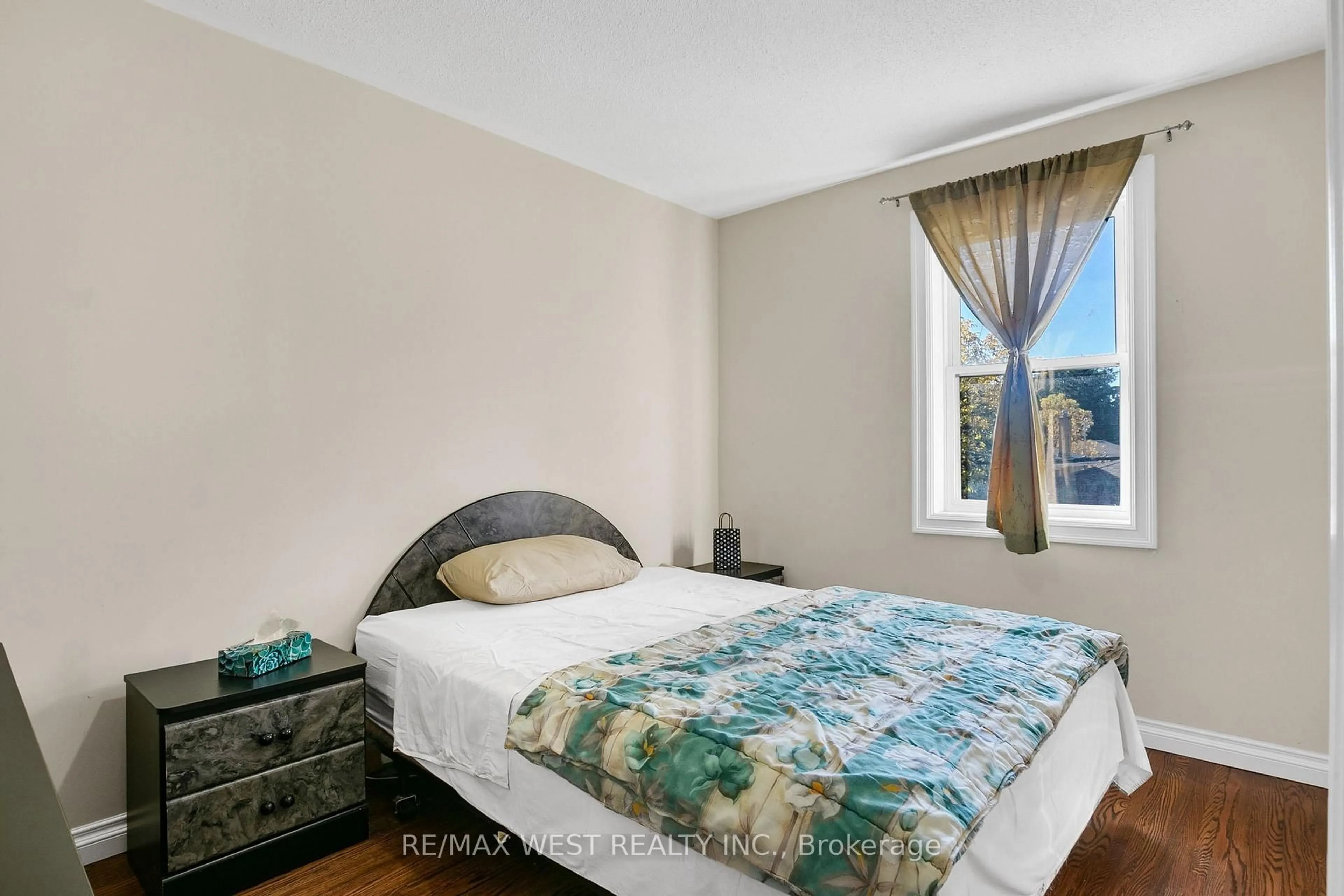 Bedroom with bed, unknown for 866 Scarborough Golf Clb Rd, Toronto Ontario M1G 1J5