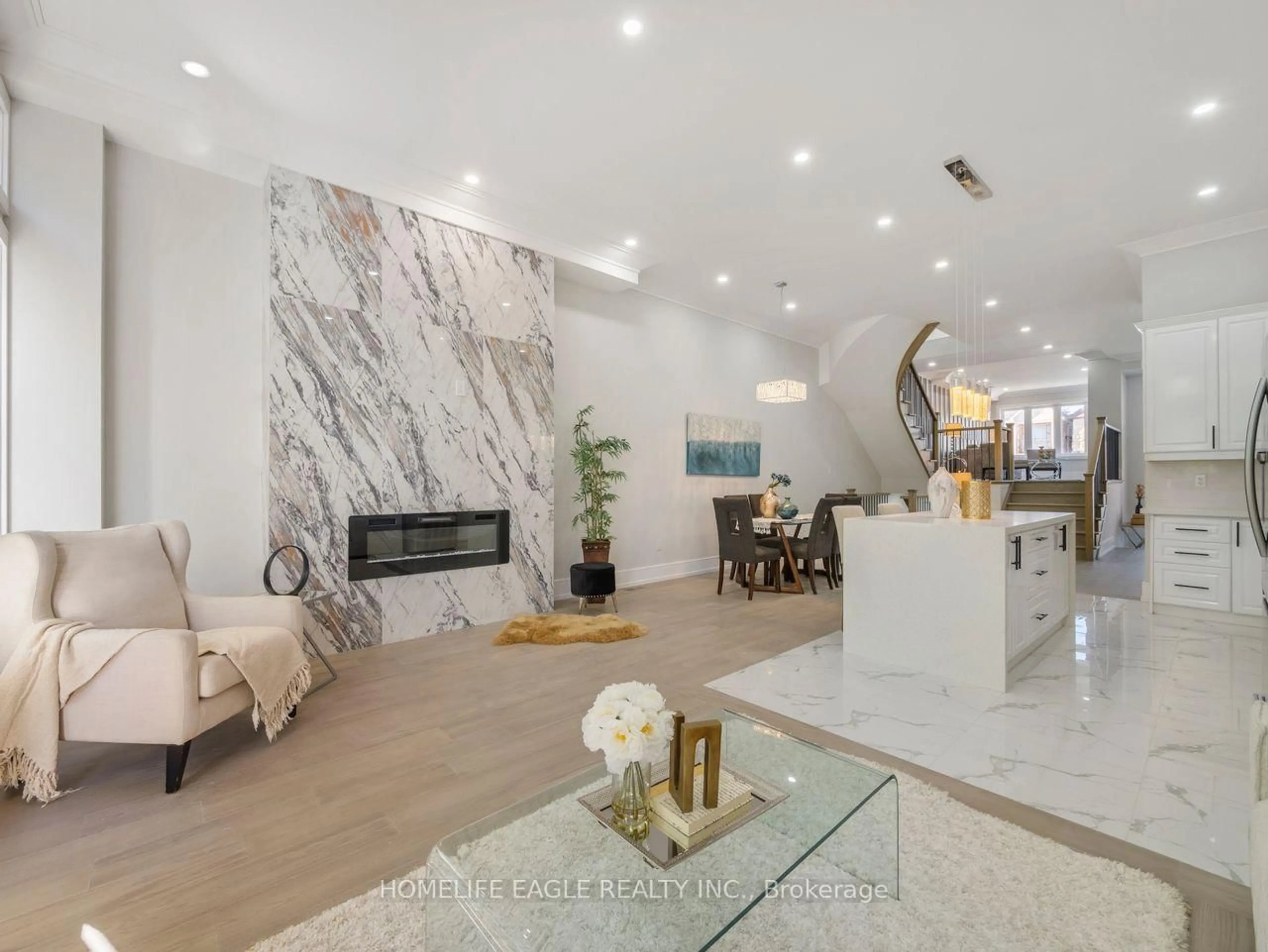 Unknown for 15 Malta St, Toronto Ontario M1N 2L2