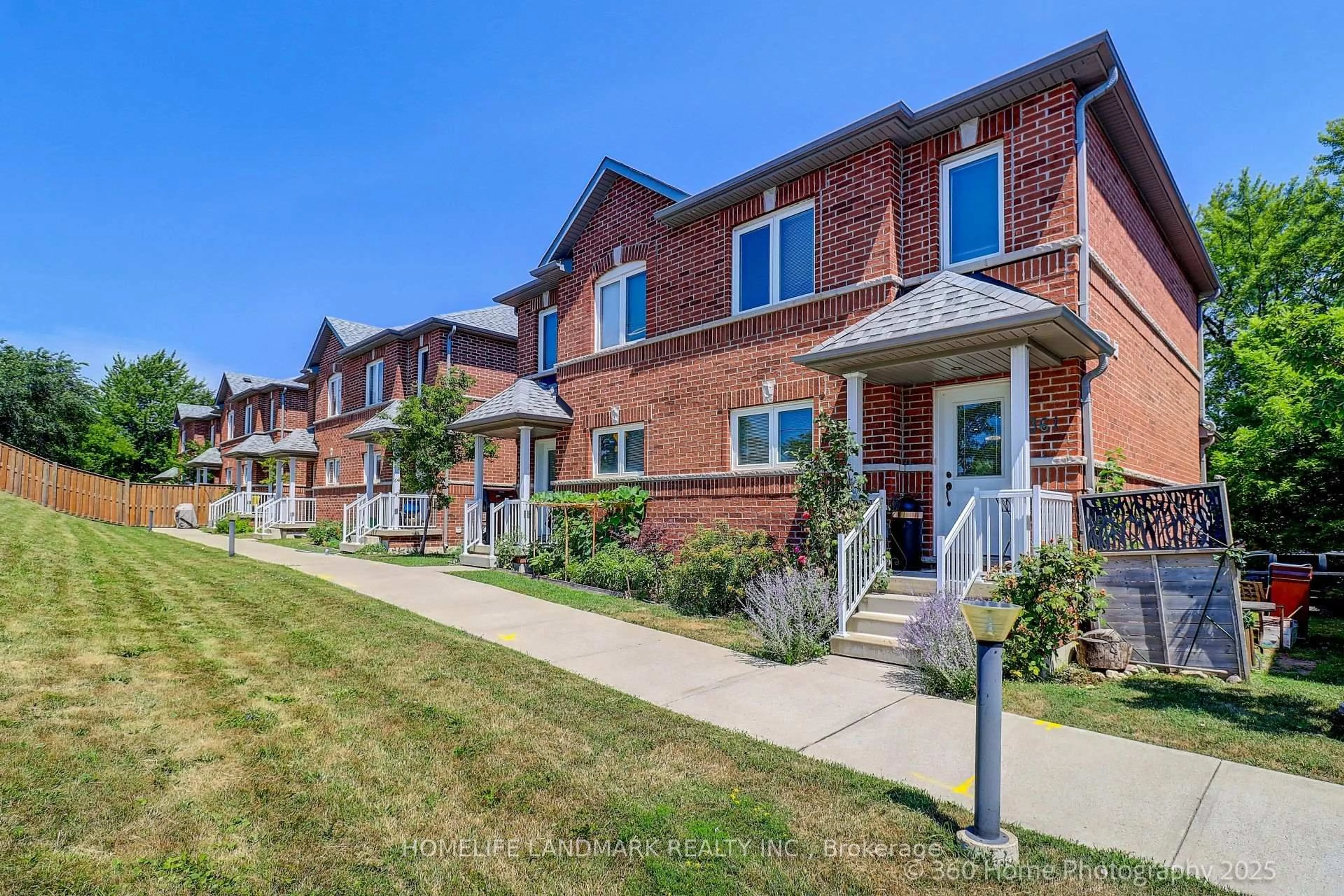Home with brick exterior material, street for 361 Birchmount Rd #3, Toronto Ontario M1K 1M6