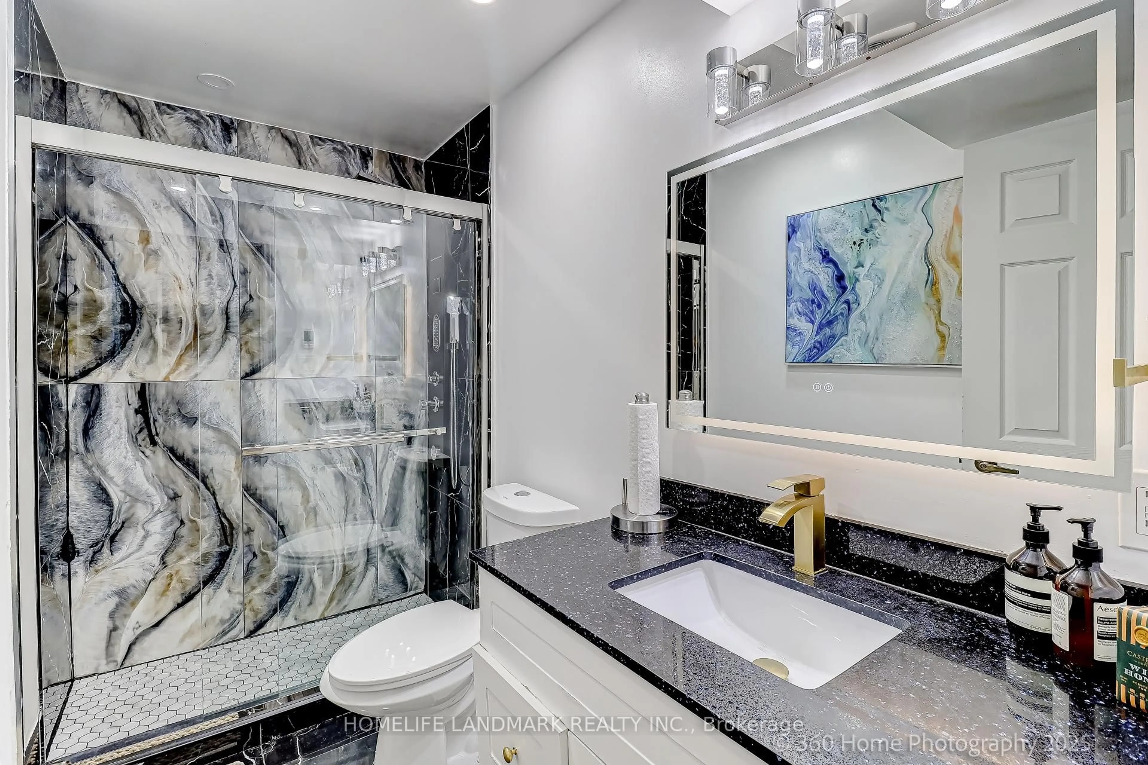 Contemporary bathroom, ceramic/tile floor for 361 Birchmount Rd #3, Toronto Ontario M1K 1M6