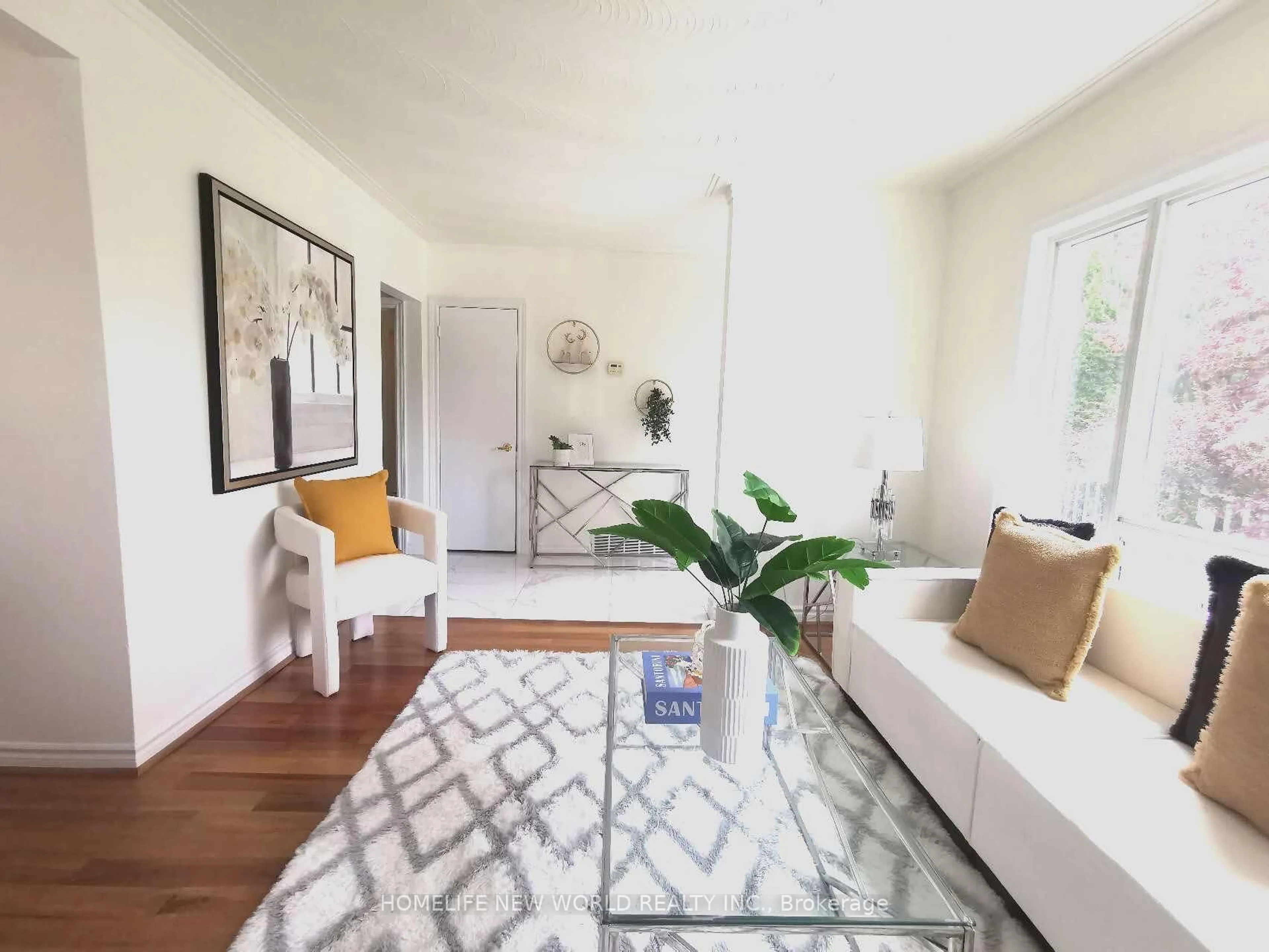 Living room with furniture, unknown for 92 Earlton Rd, Toronto Ontario M1T 2R6