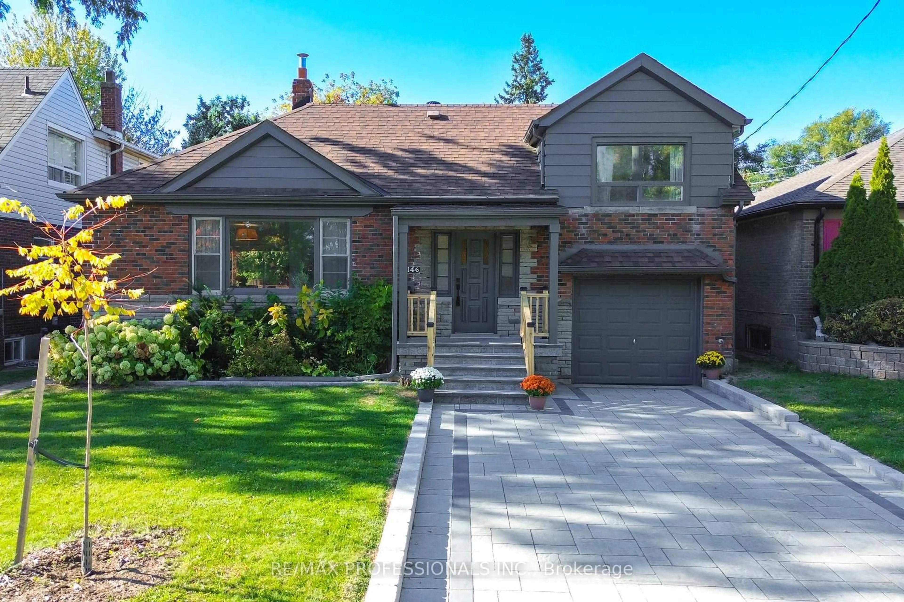 Home with brick exterior material, street for 146 Pinegrove Ave, Toronto Ontario M1N 2G9