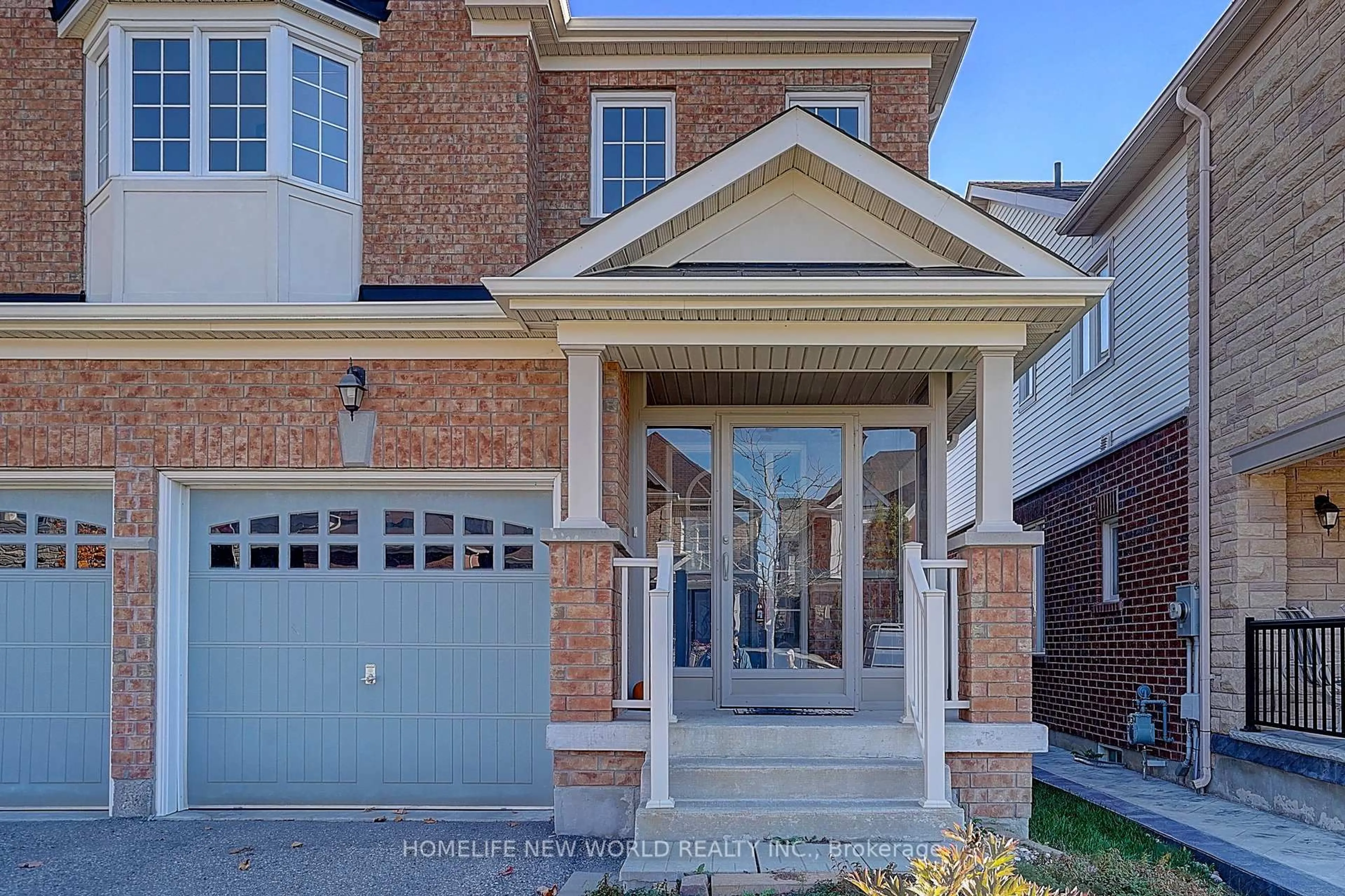 Home with brick exterior material, street for 2002 Cocklin Cres, Oshawa Ontario L1K 0T6