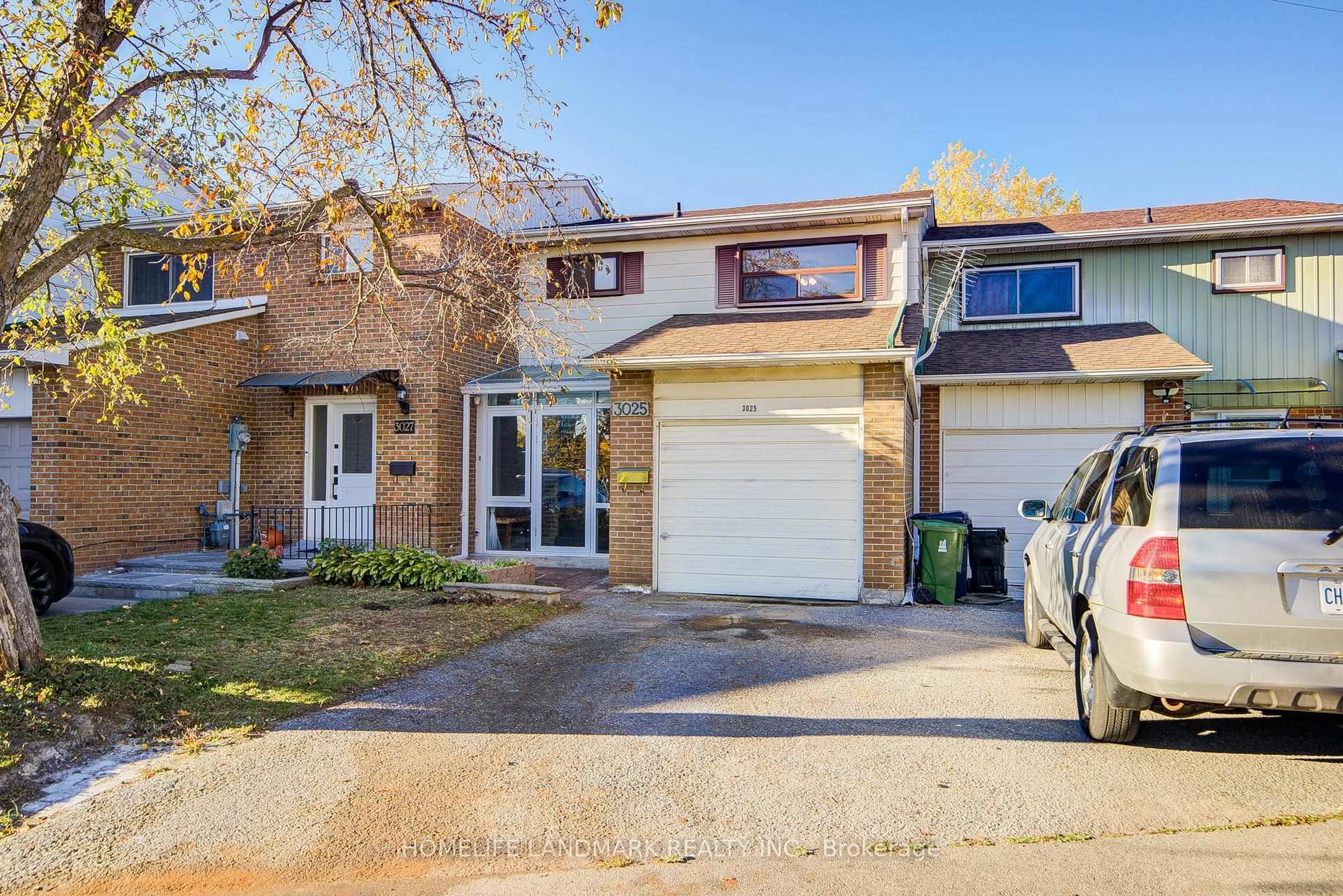 Home with brick exterior material, street for 3025 Bridletowne Circ, Toronto Ontario M1W 2C9