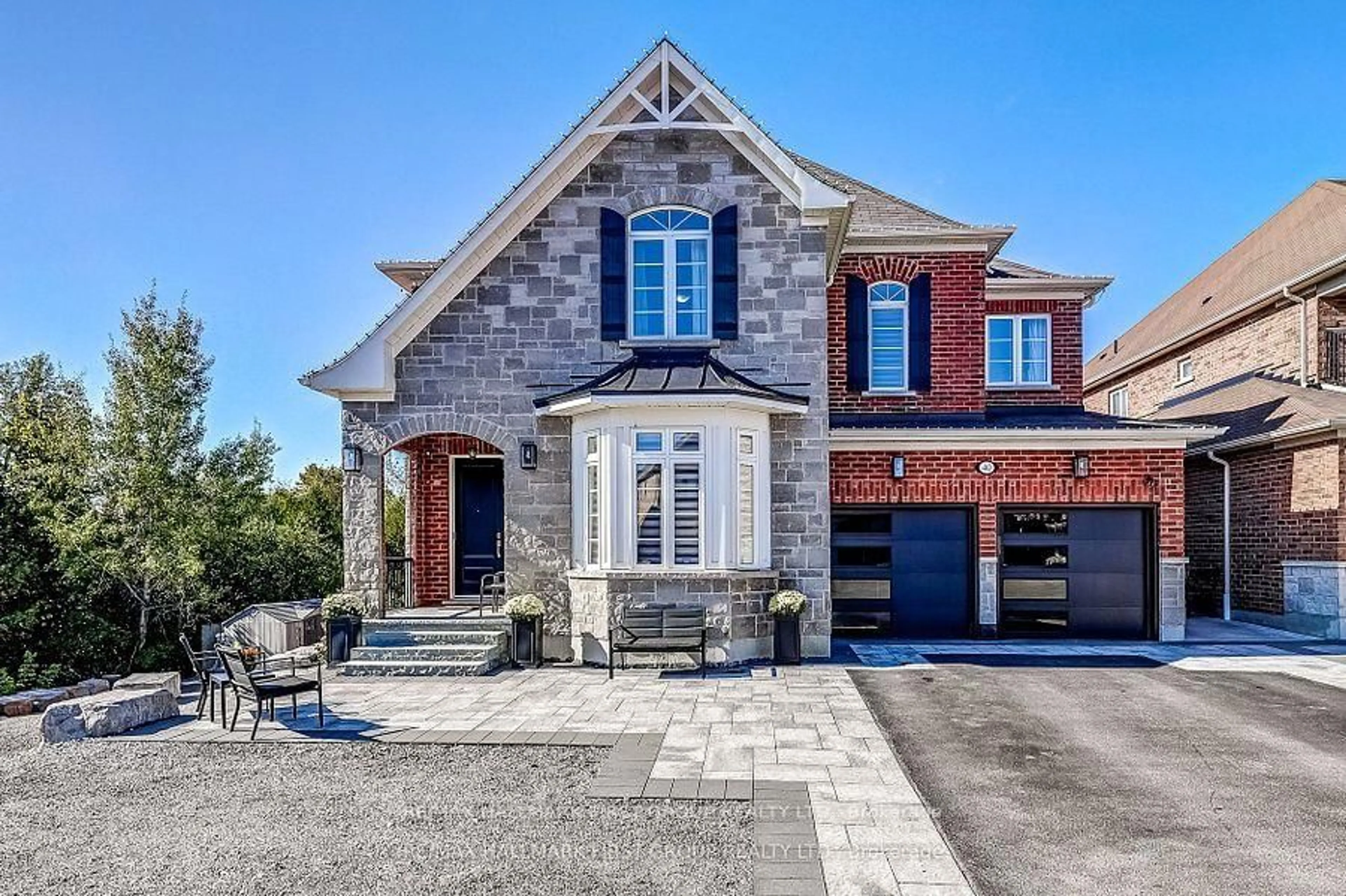 Home with brick exterior material, street for 40 Endeavour Crt, Whitby Ontario L1P 0B5