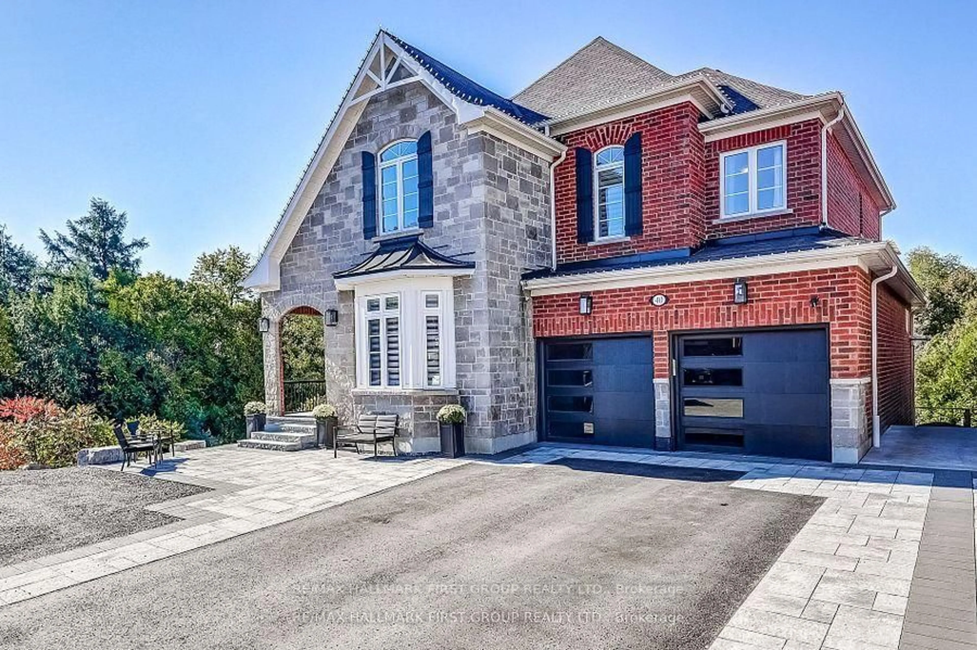 Home with brick exterior material, street for 40 Endeavour Crt, Whitby Ontario L1P 0B5