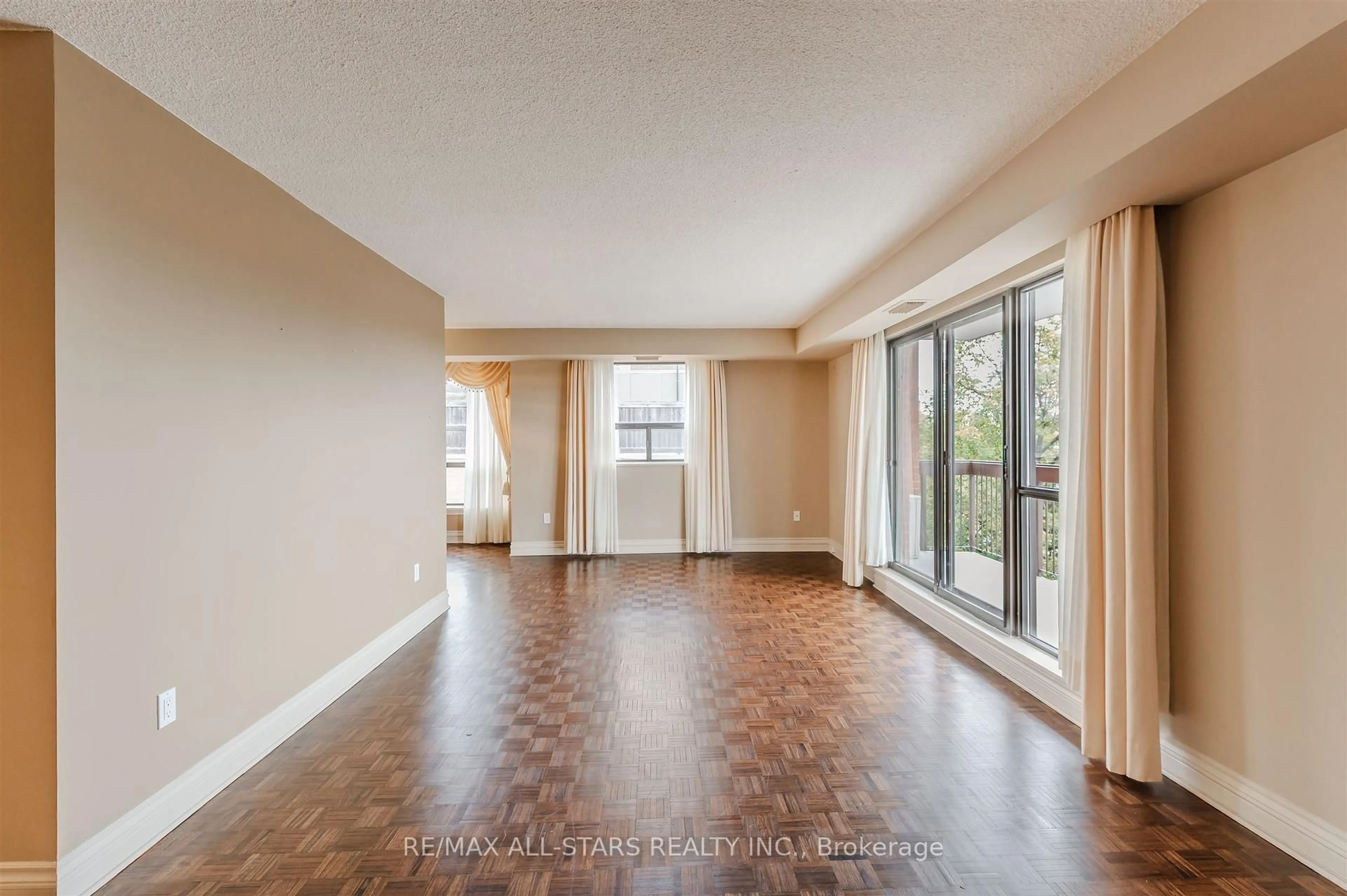 A pic of a room for 3734 St Clair Ave #407, Toronto Ontario M1M 1T7