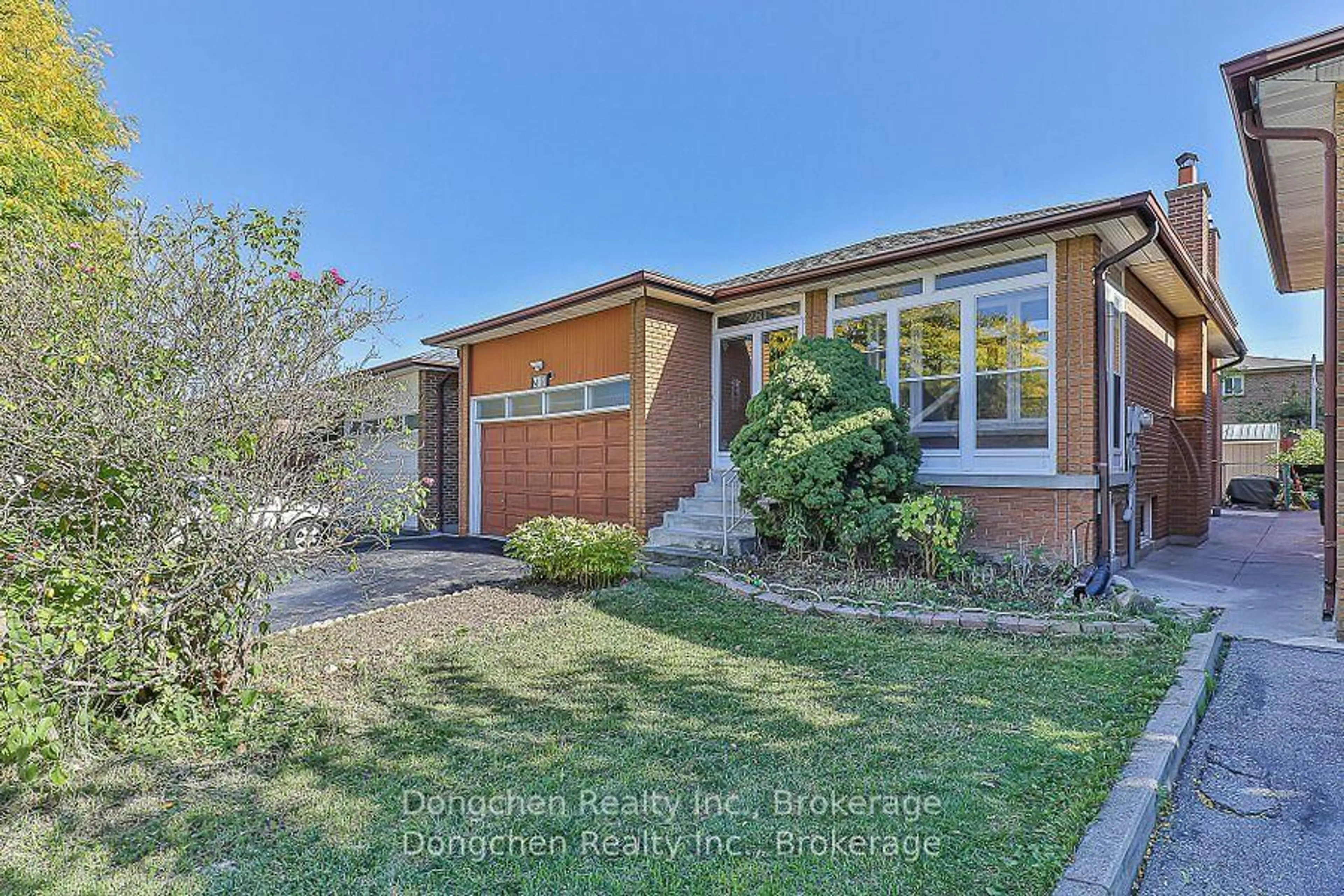 Home with brick exterior material, street for 281 Huntsmill Blvd, Toronto Ontario M1W 3E4