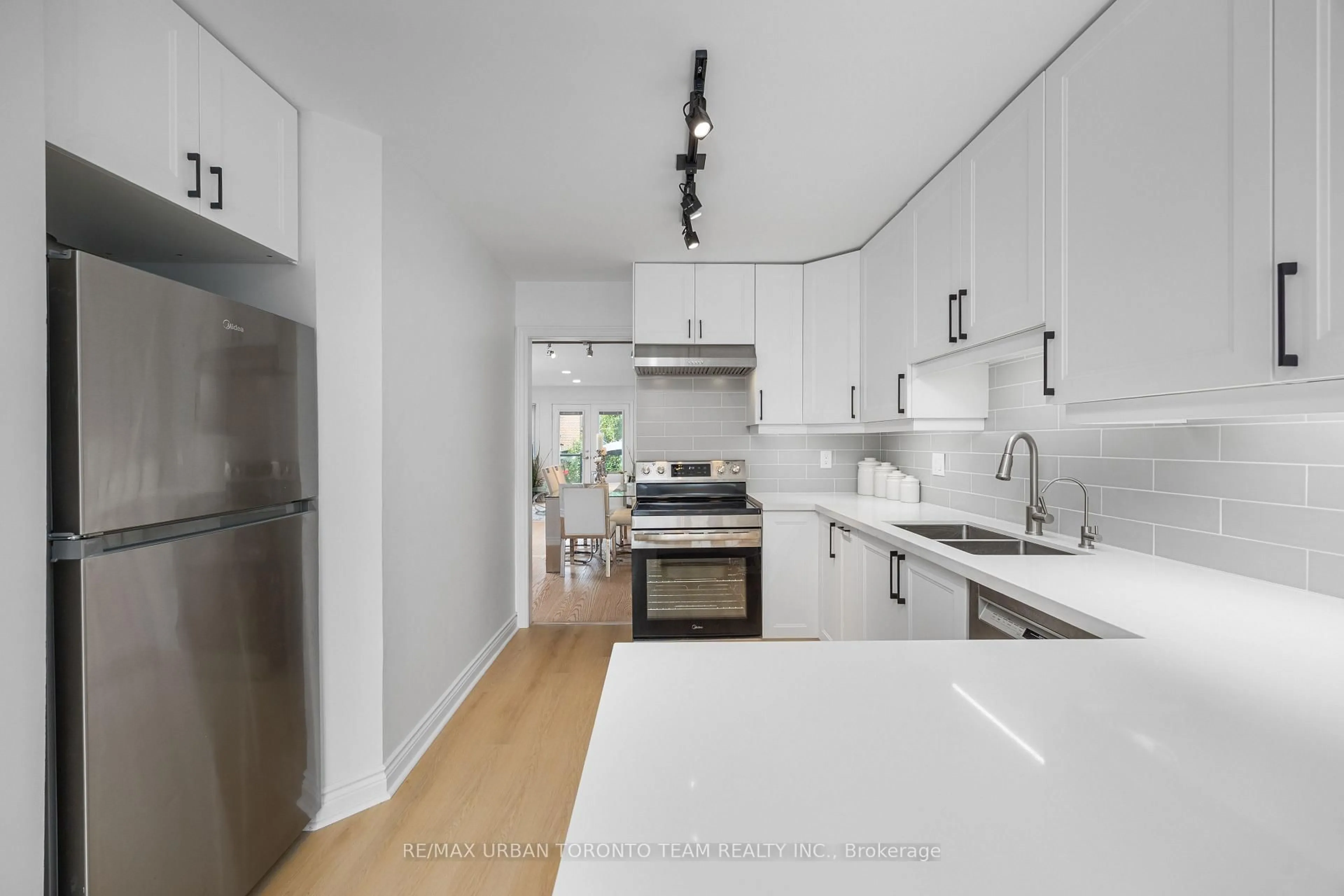 Unknown for 50 Ashland Ave, Toronto Ontario M4L 1K1