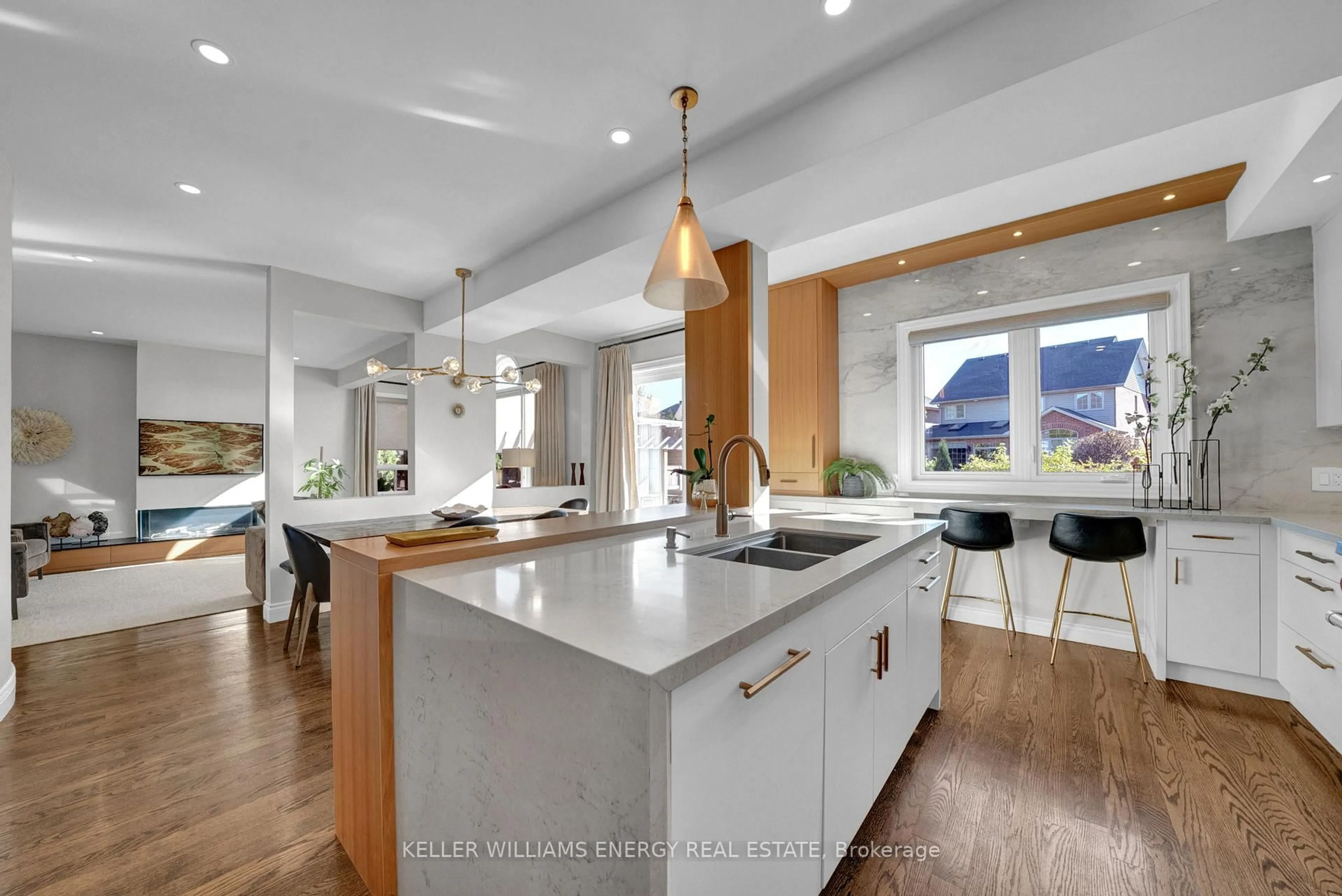 Open concept kitchen, unknown for 402 Bovin Ave, Oshawa Ontario L1L 0C6