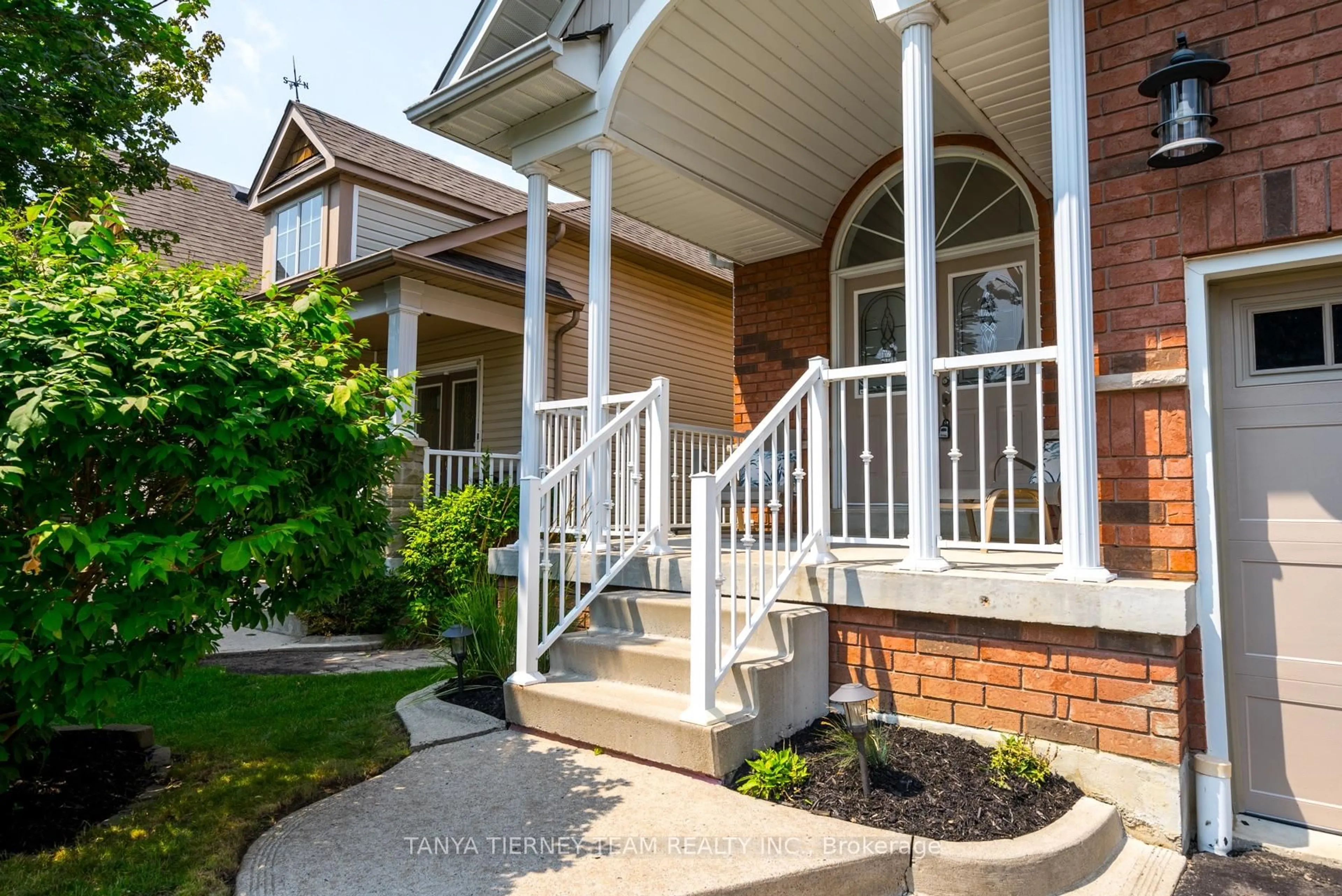 Unknown for 16 Cody Ave, Whitby Ontario L1M 1K8