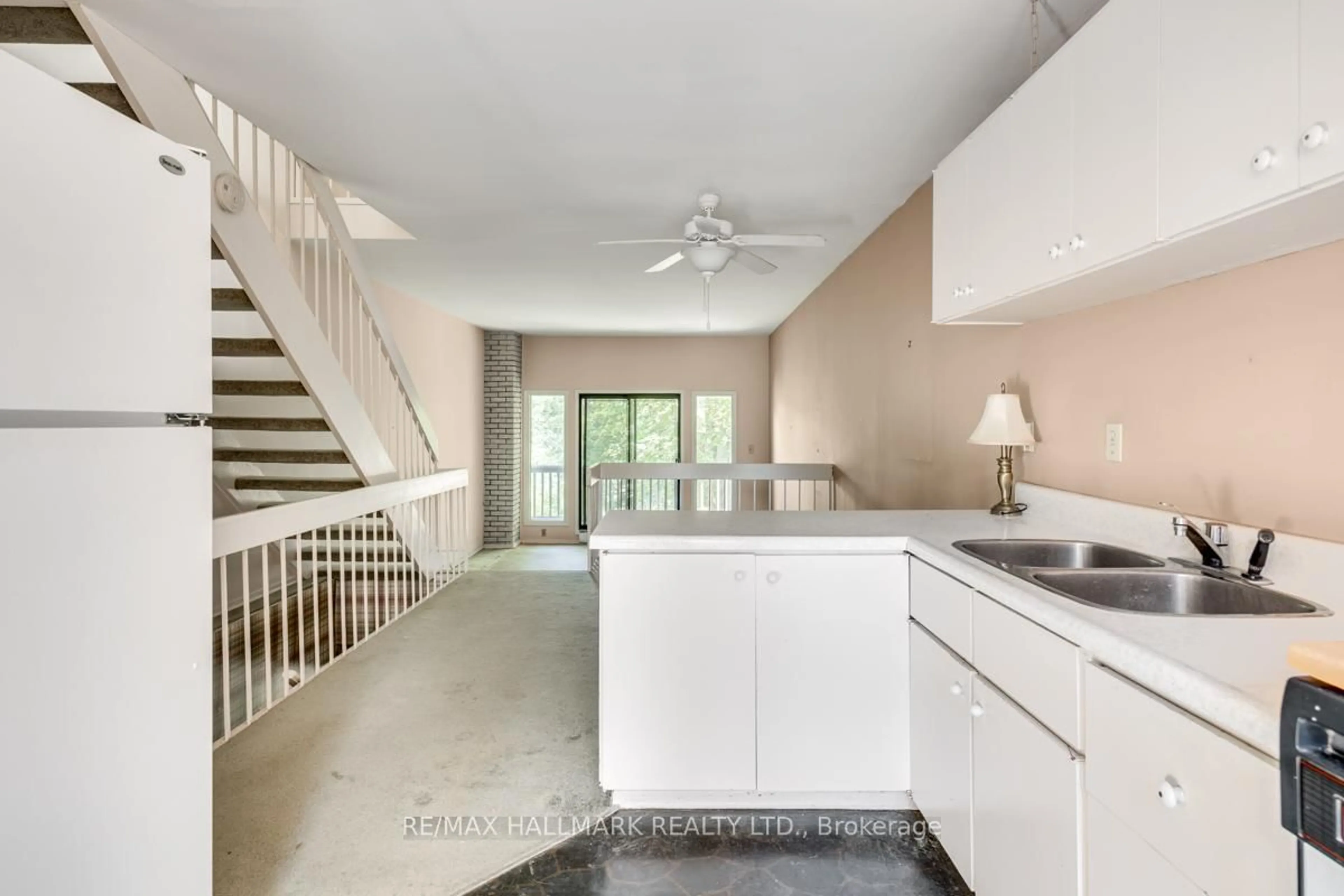 Open concept kitchen, unknown for 5 Bowmore Rd, Toronto Ontario M4L 3H6