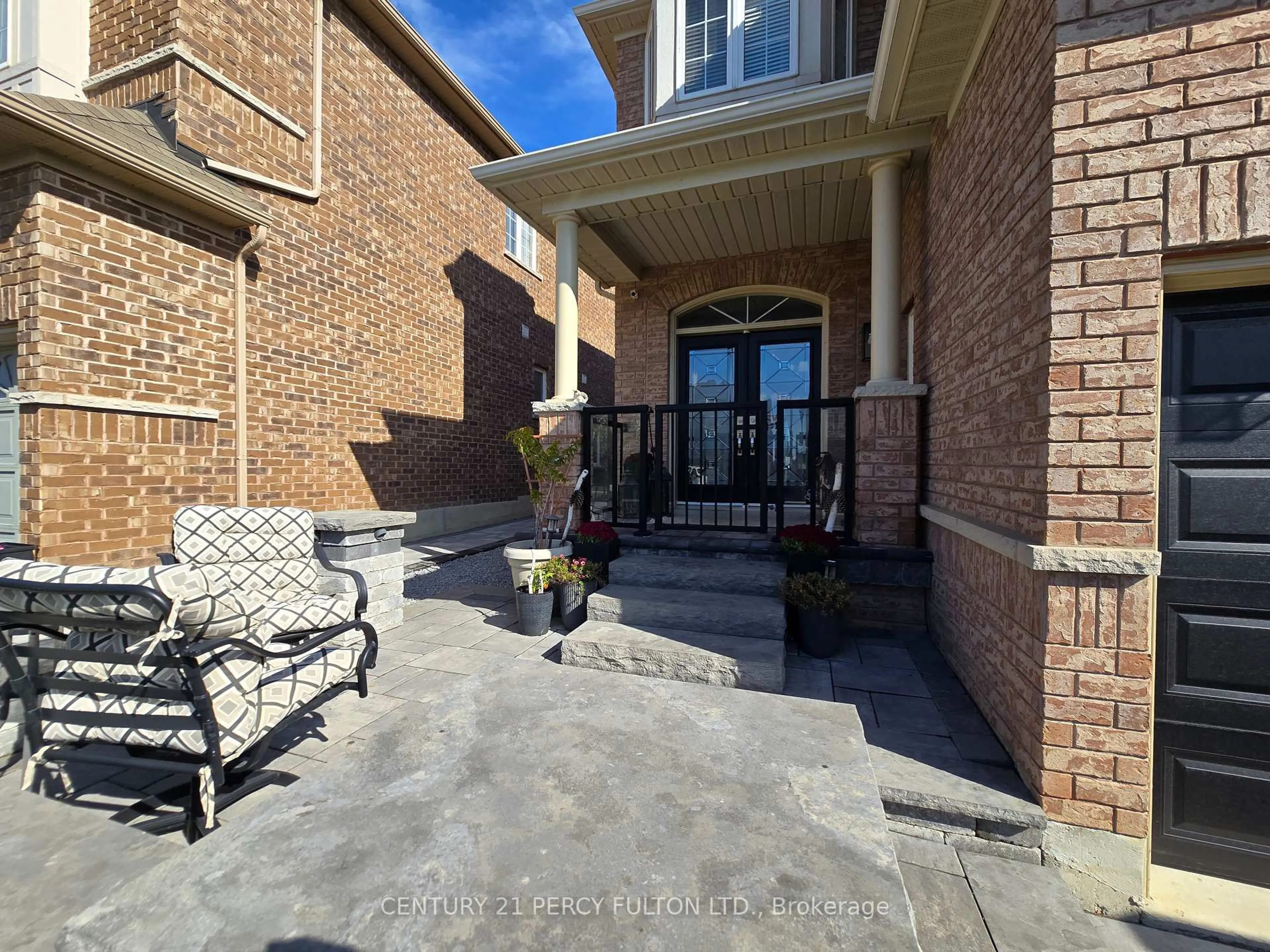 Unknown for 1979 Riverton St, Oshawa Ontario L1K 0P4