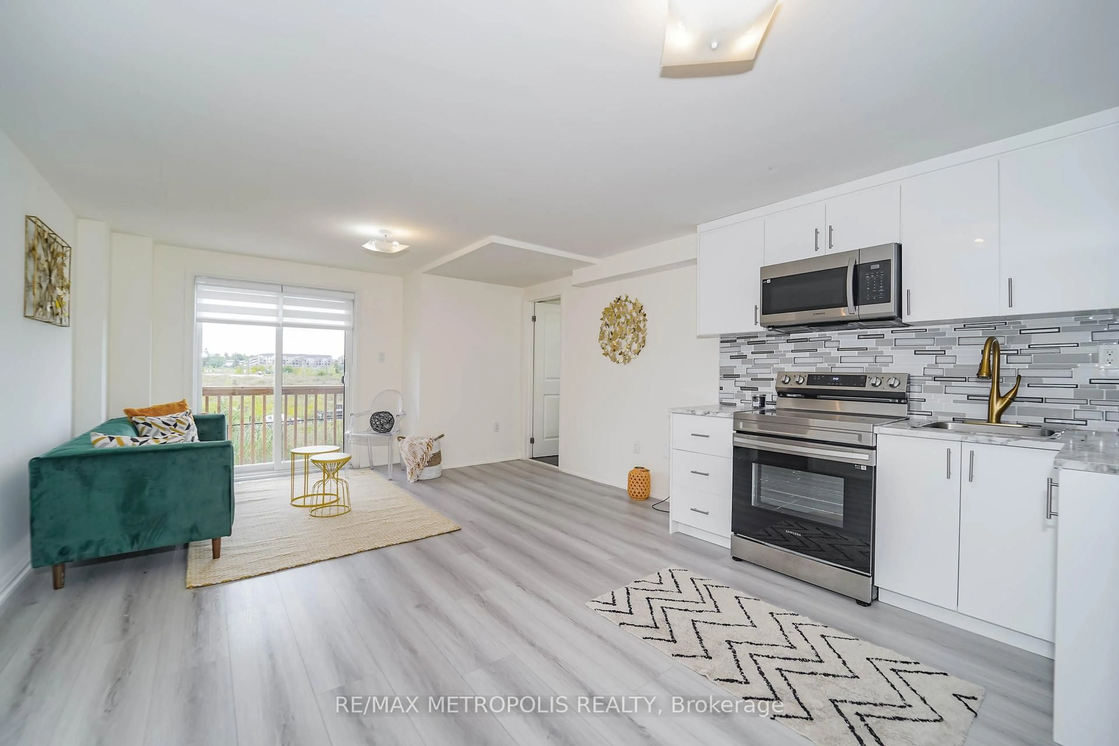 Unknown for 11 Yacht Dr, Clarington Ontario L1C 4B1