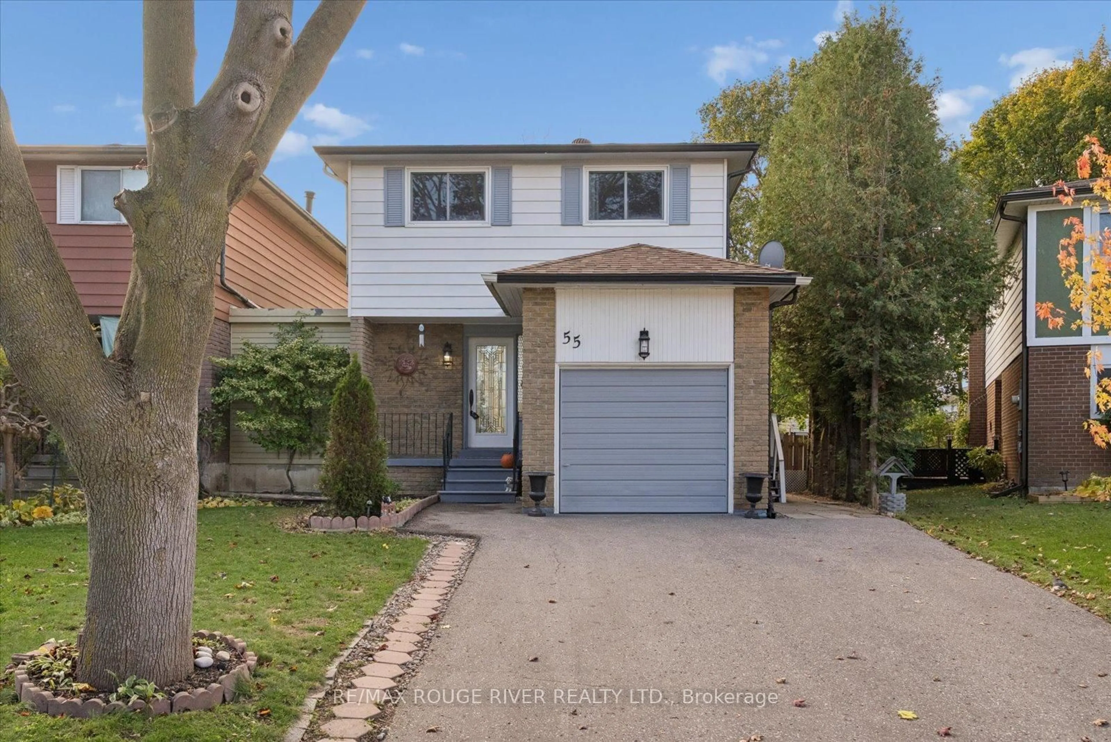 Unknown for 55 Loscombe Dr, Clarington Ontario L1C 3S8