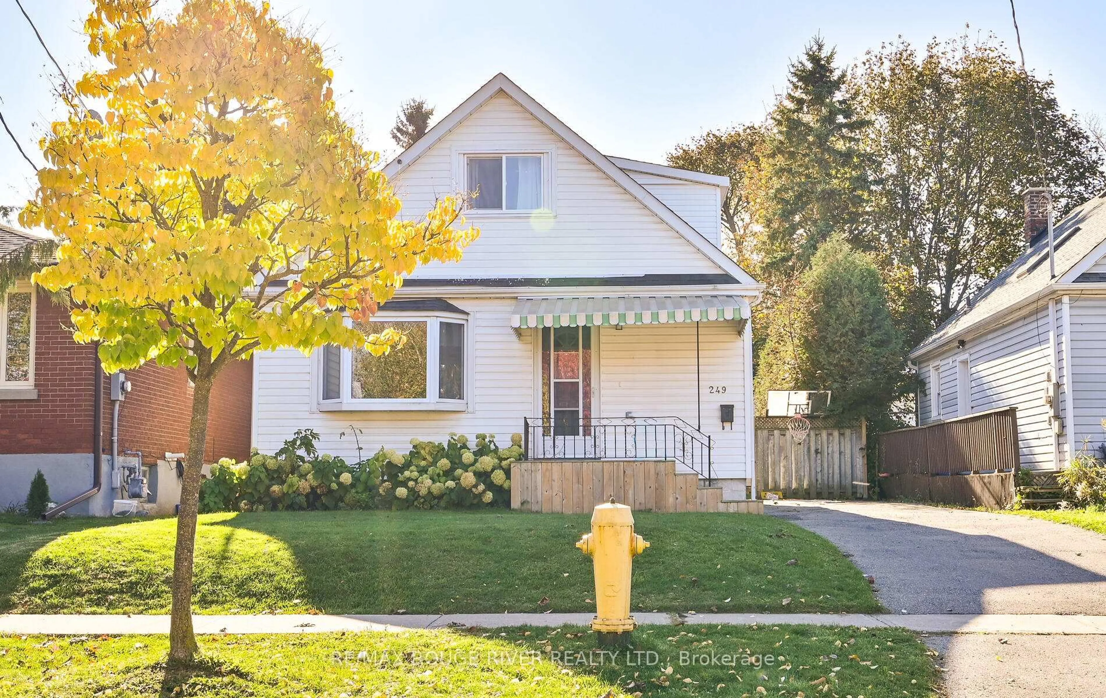 Home with brick exterior material, street for 249 Sinclair Ave, Oshawa Ontario L1J 1W2