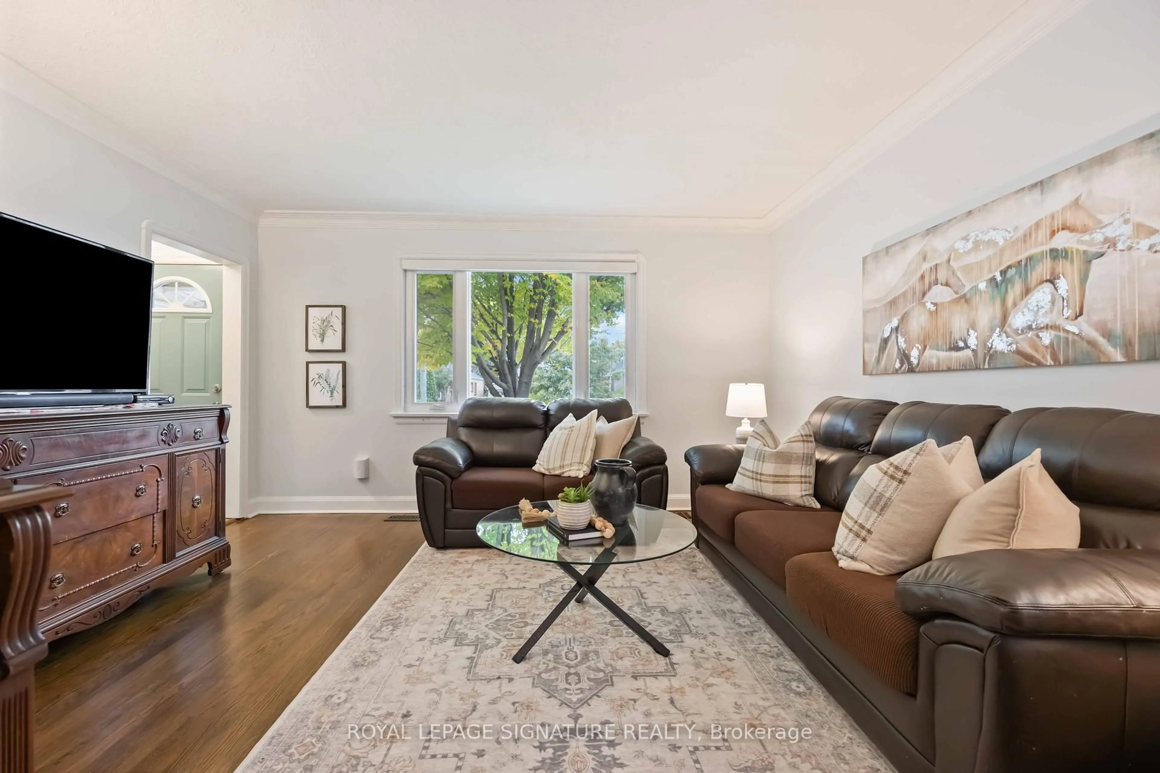 Living room with furniture, unknown for 101 Sharpe St, Toronto Ontario M1N 3T9