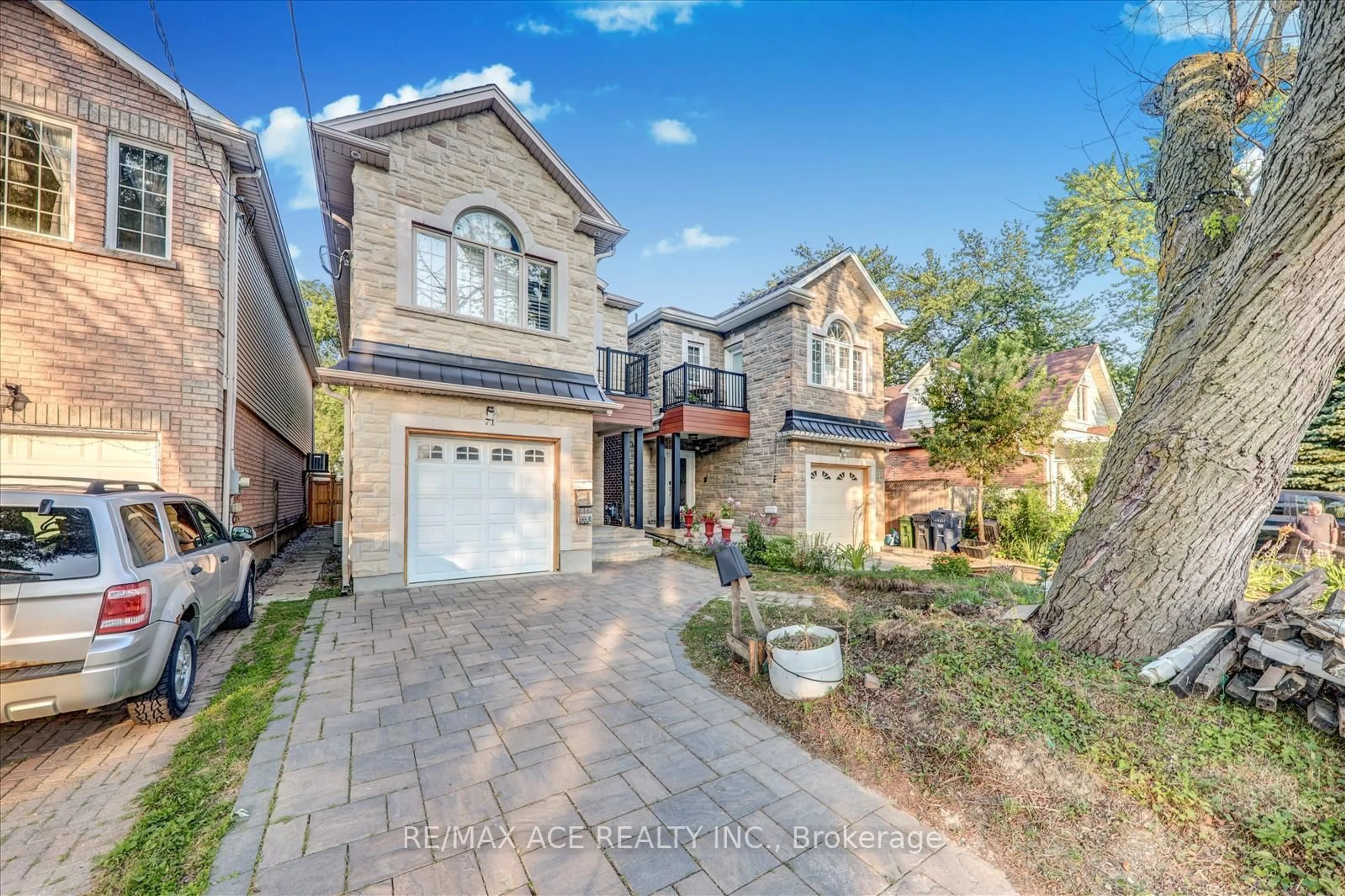 Home with brick exterior material, street for 71 Lillington Ave, Toronto Ontario M1N 3K6
