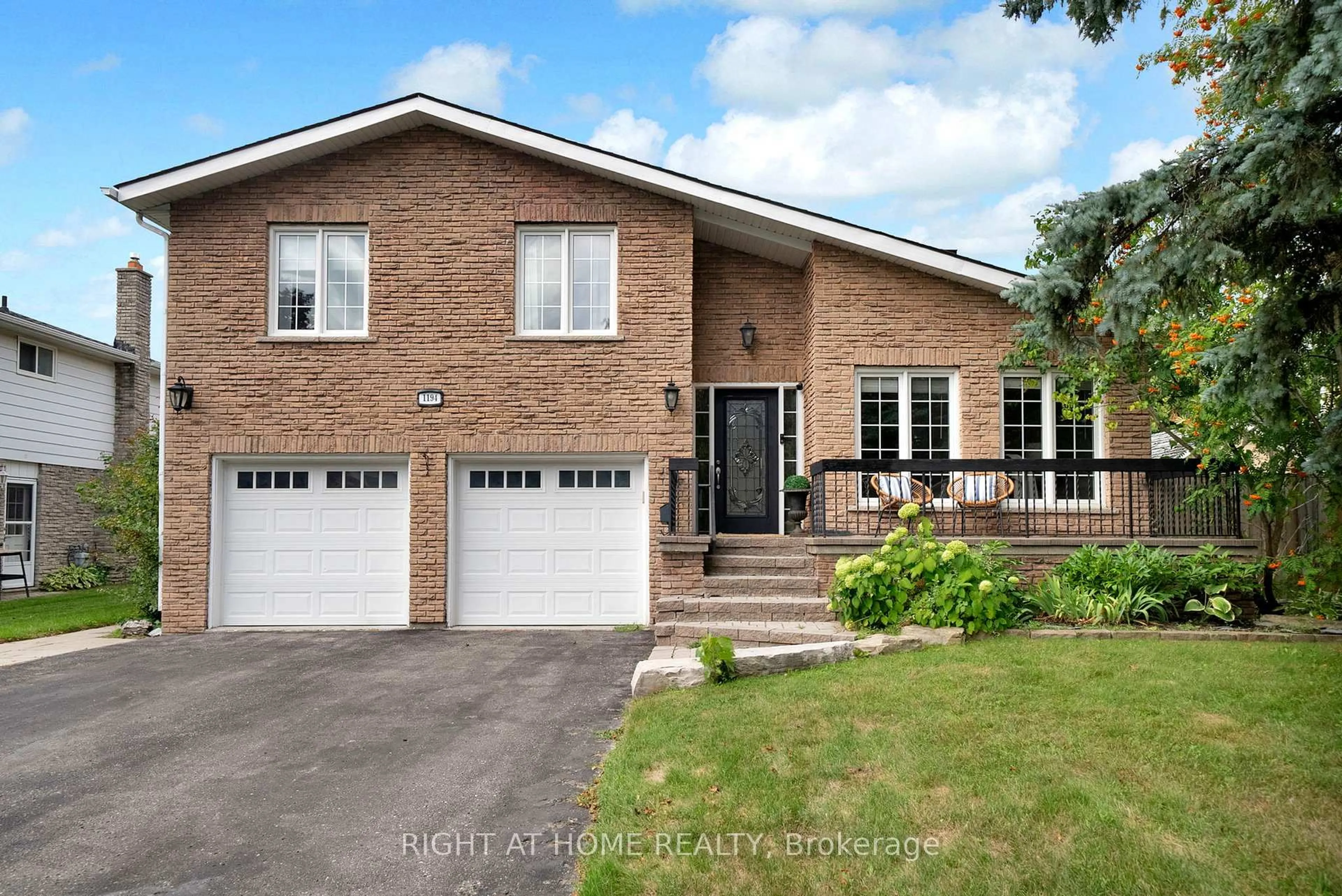 Home with brick exterior material, street for 1194 Northgate Cres, Oshawa Ontario L1G 7C5