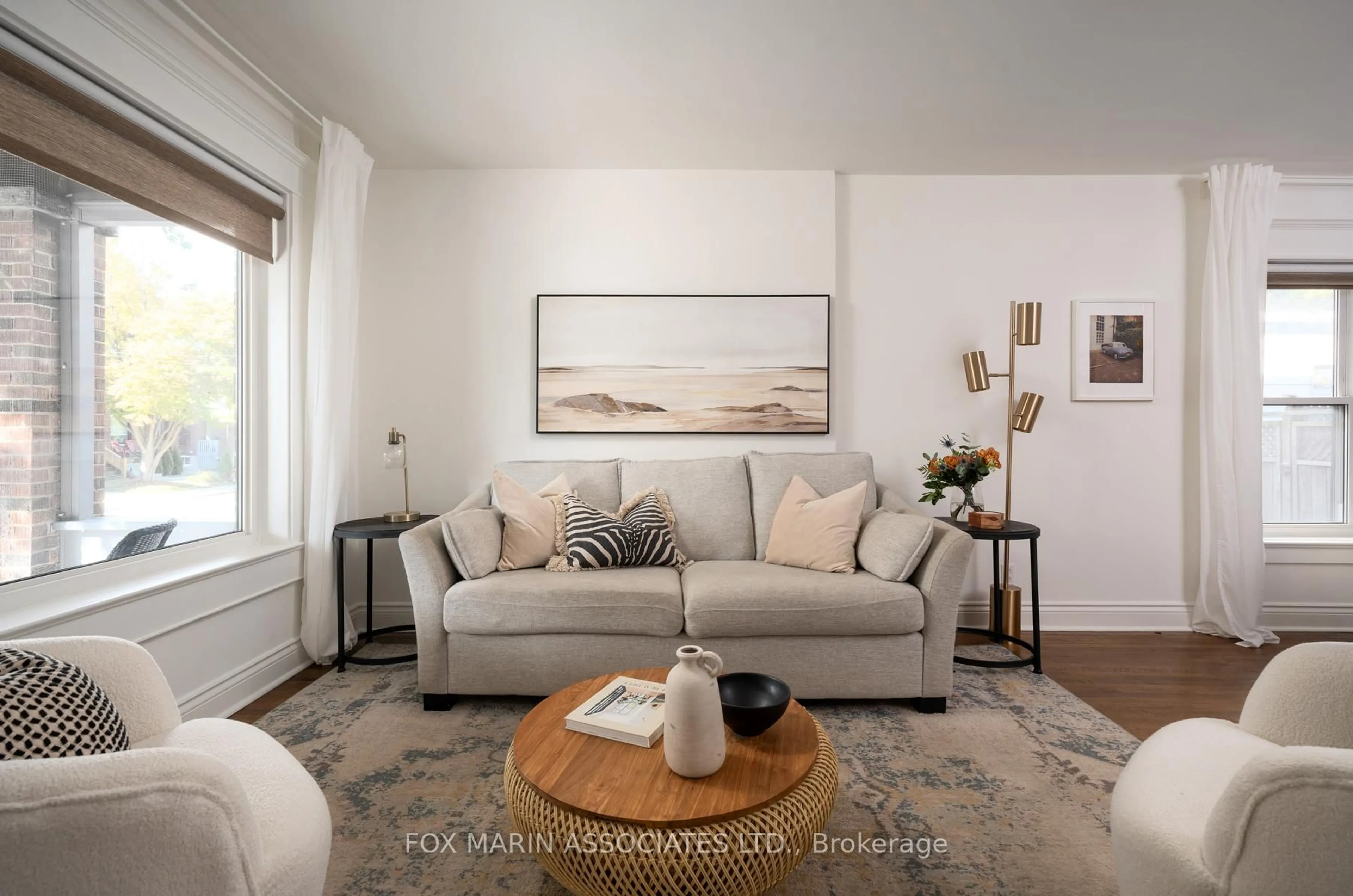 Living room with furniture, unknown for 29 Hiltz Ave, Toronto Ontario M4L 2N6