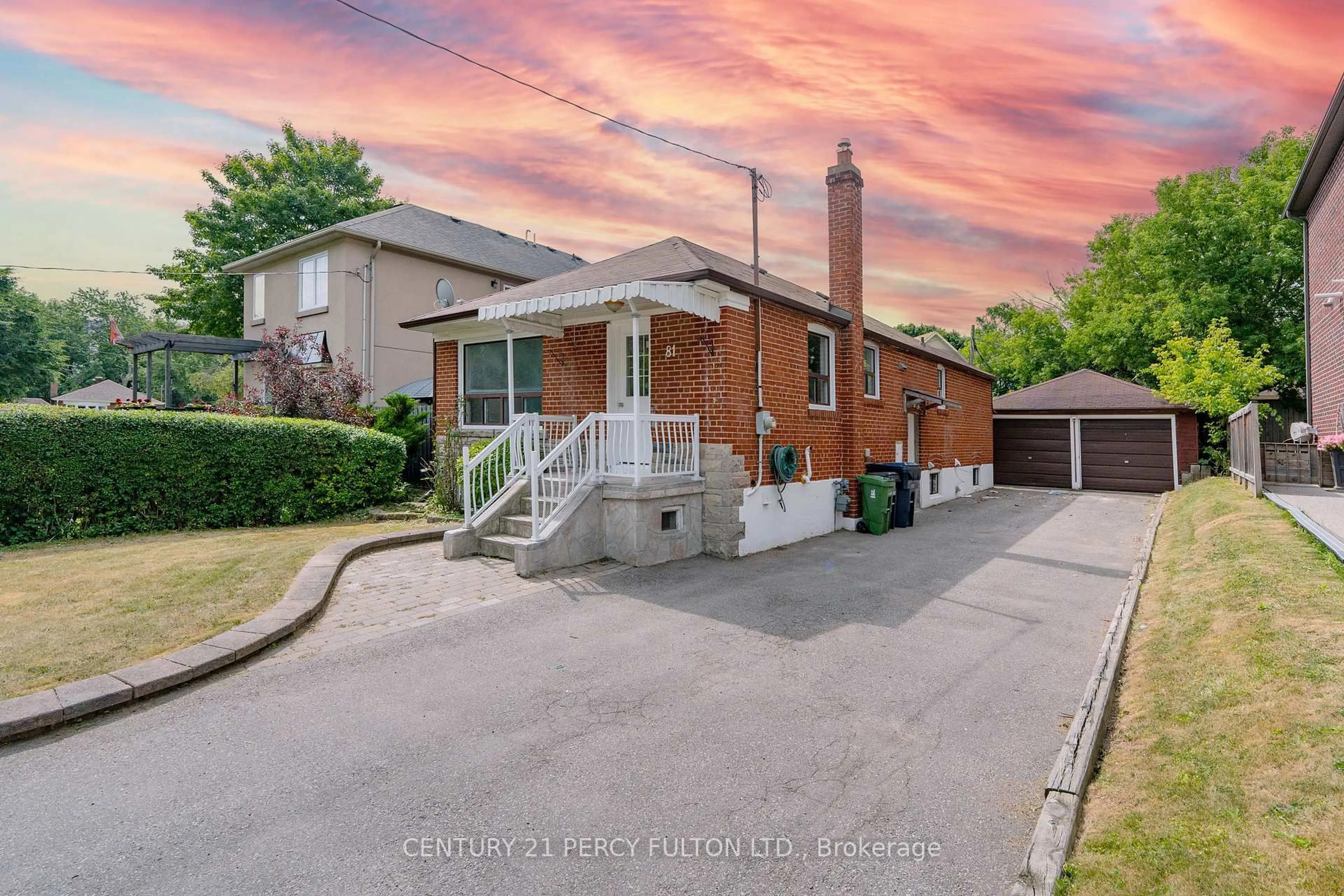 A pic from outside/outdoor area/front of a property/back of a property/a pic from drone, street for 81 Maywood Pkwy, Toronto Ontario M1K 2H3