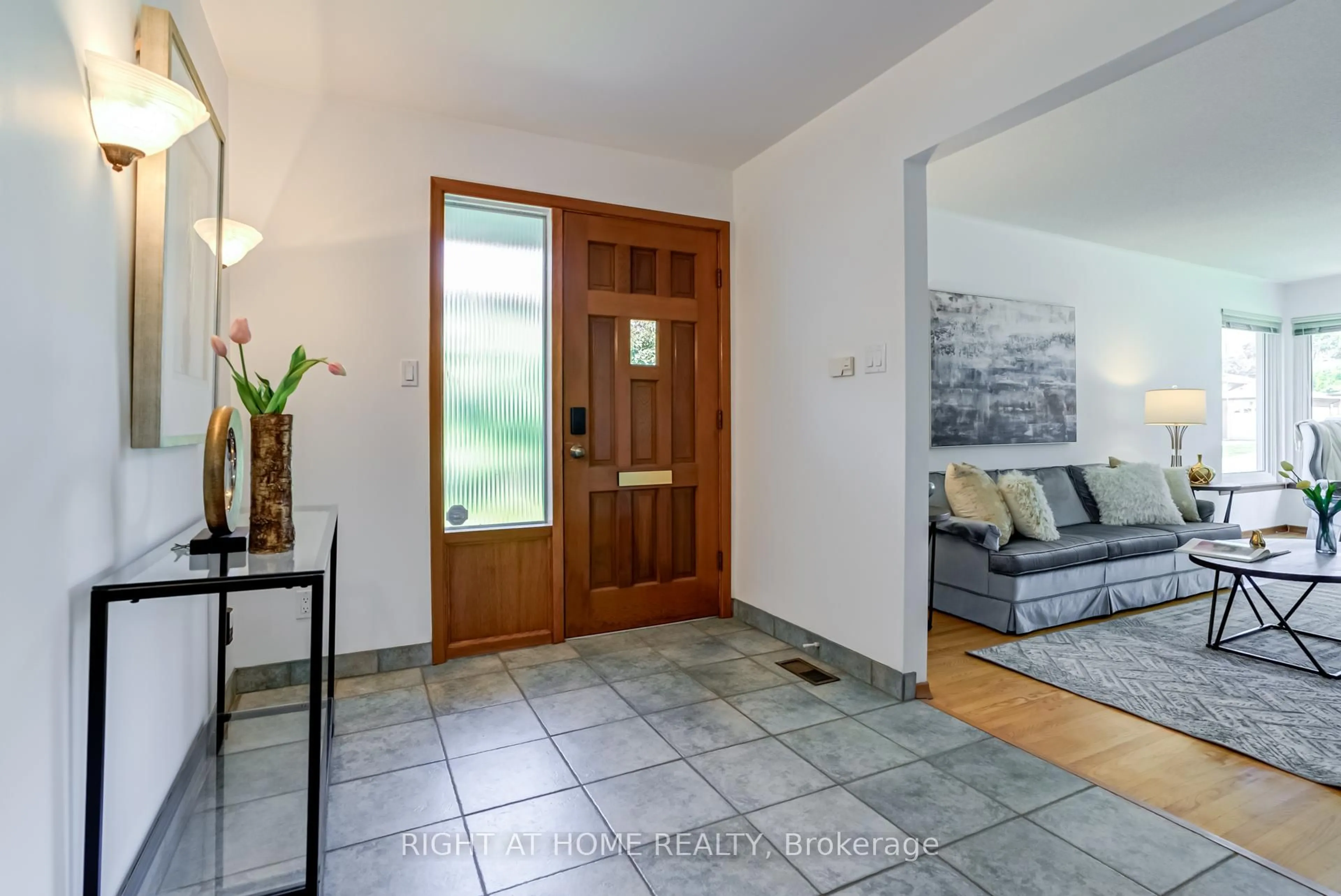 Indoor entryway for 22 Rainier Sq, Toronto Ontario M1T 2Z9