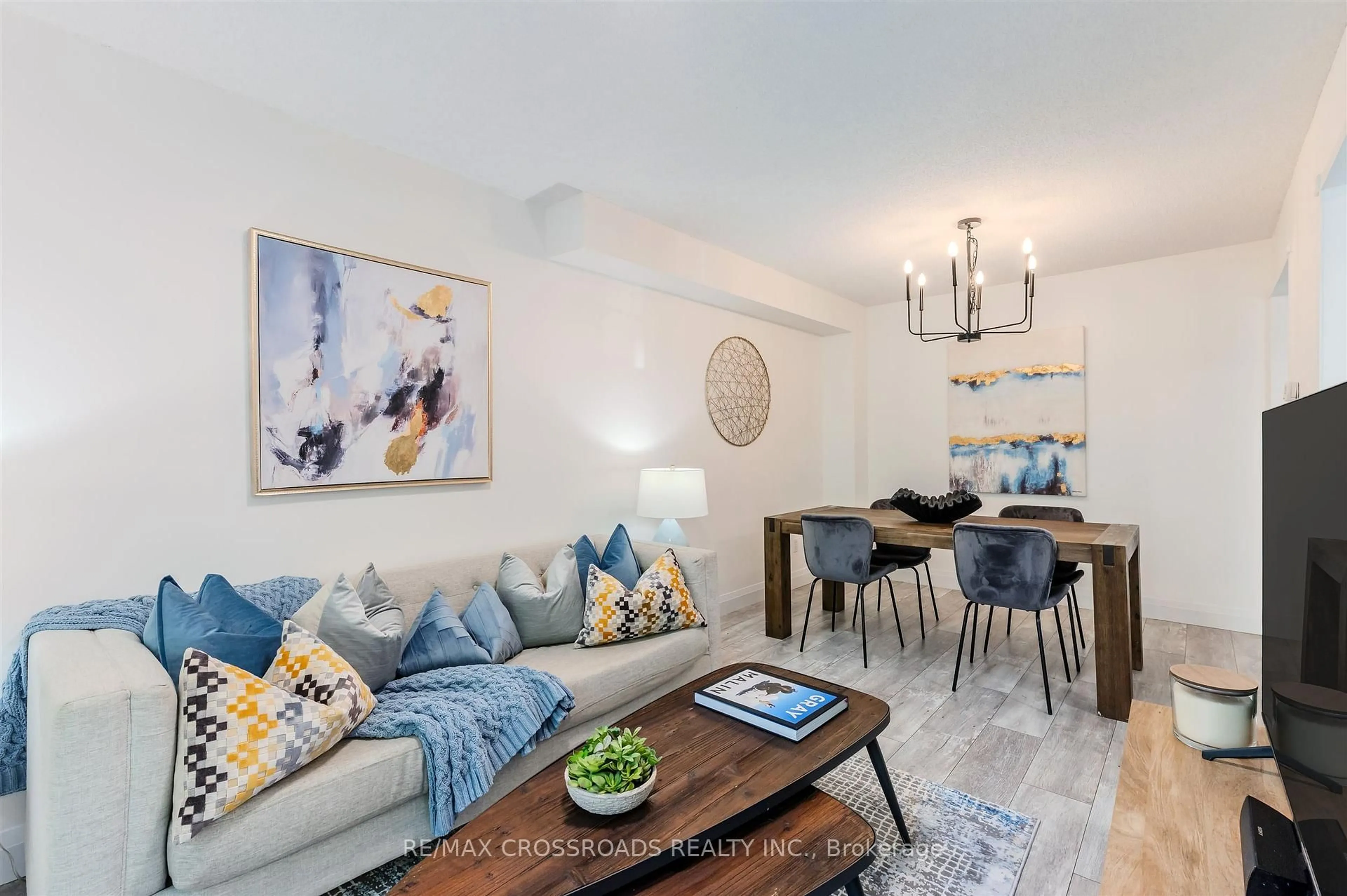 Living room with furniture, unknown for 11 Moulton Crt, Clarington Ontario L1E 2W4