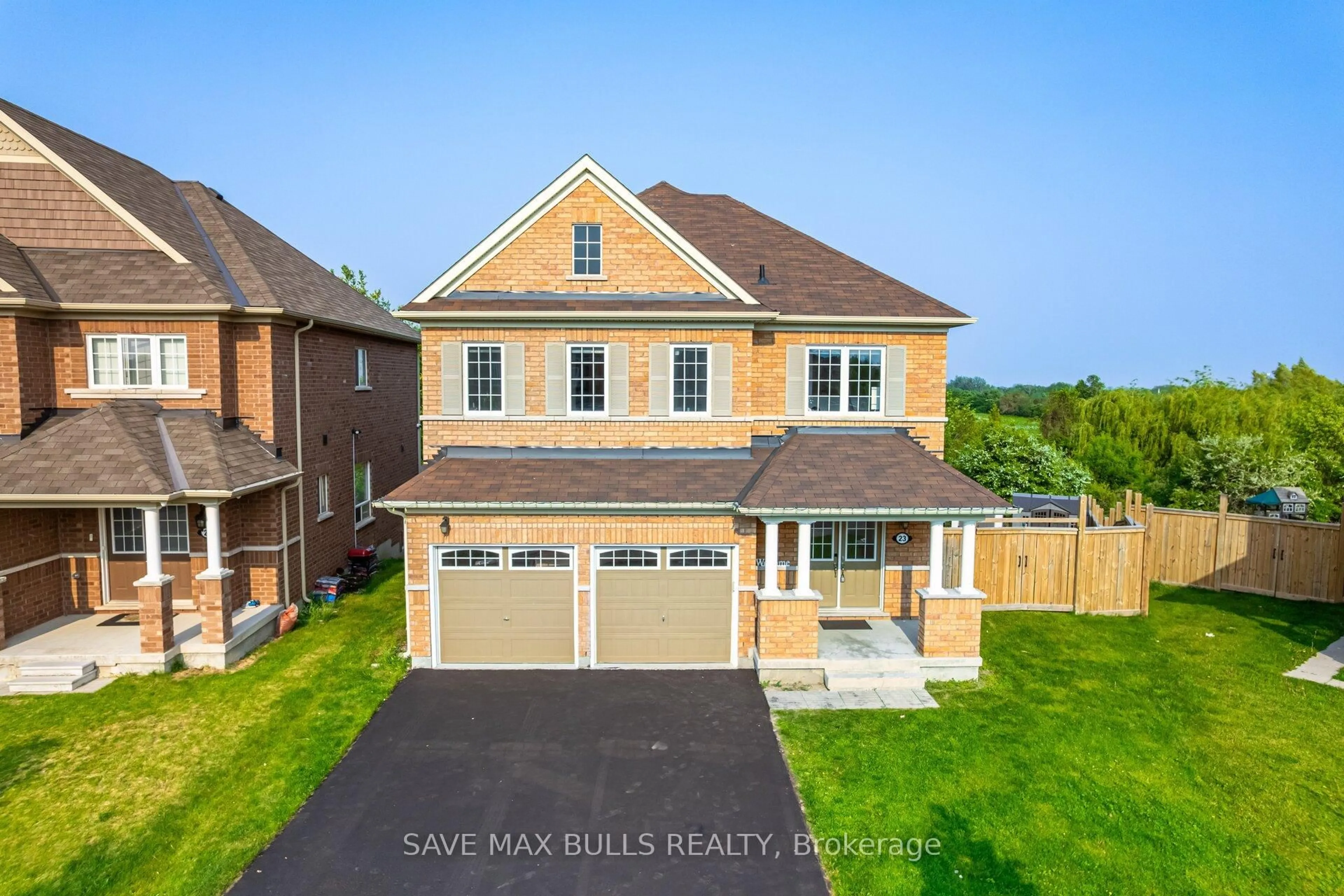 A pic from outside/outdoor area/front of a property/back of a property/a pic from drone, street for 23 Kilpatrick Crt, Clarington Ontario L1C 3K7