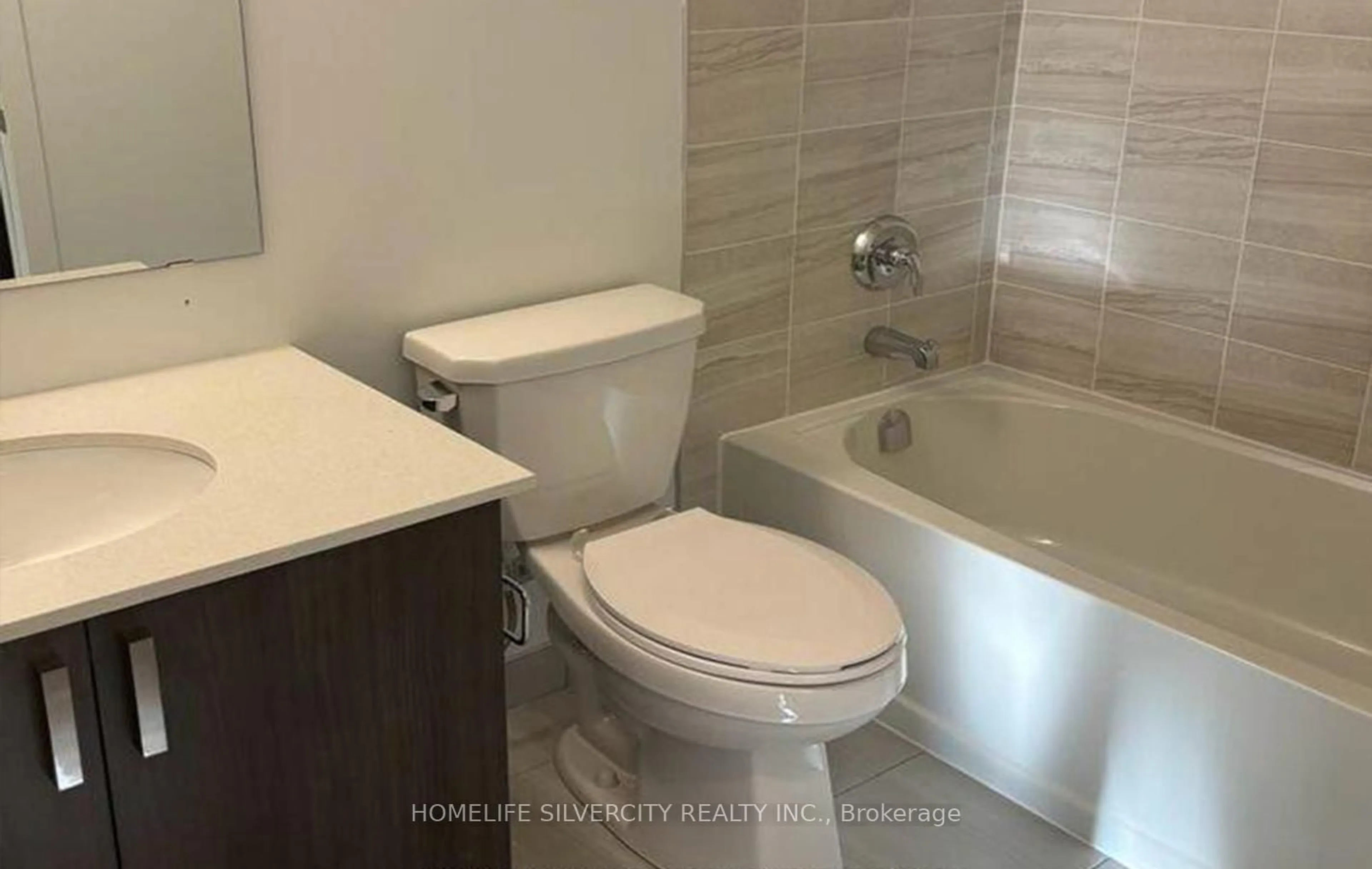 Standard bathroom, ceramic/tile floor for 1455 Celebration Dr #607, Pickering Ontario L1W 3R5