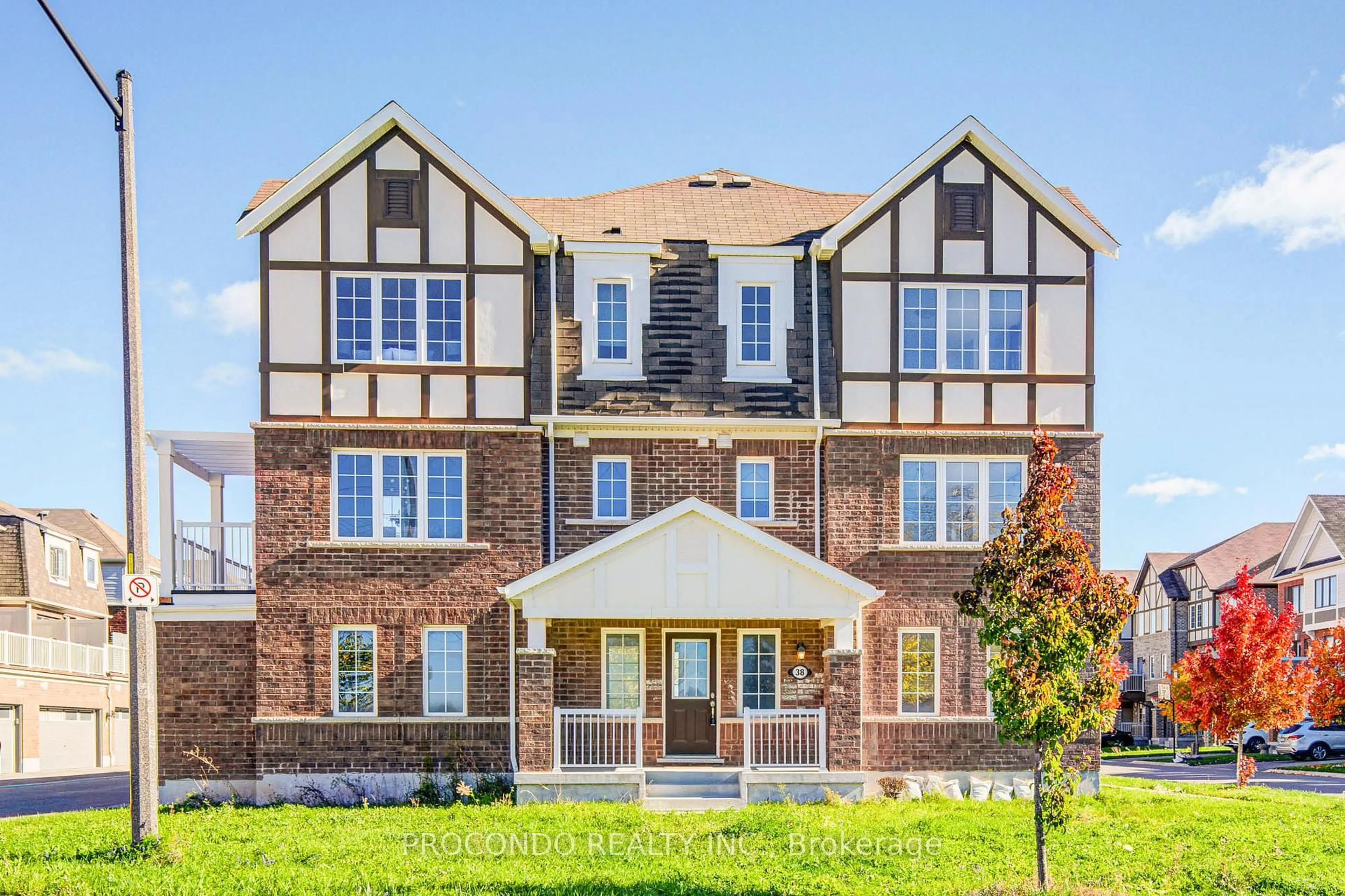 Home with brick exterior material, building for 38 Bluegill Cres, Whitby Ontario L1P 0E4