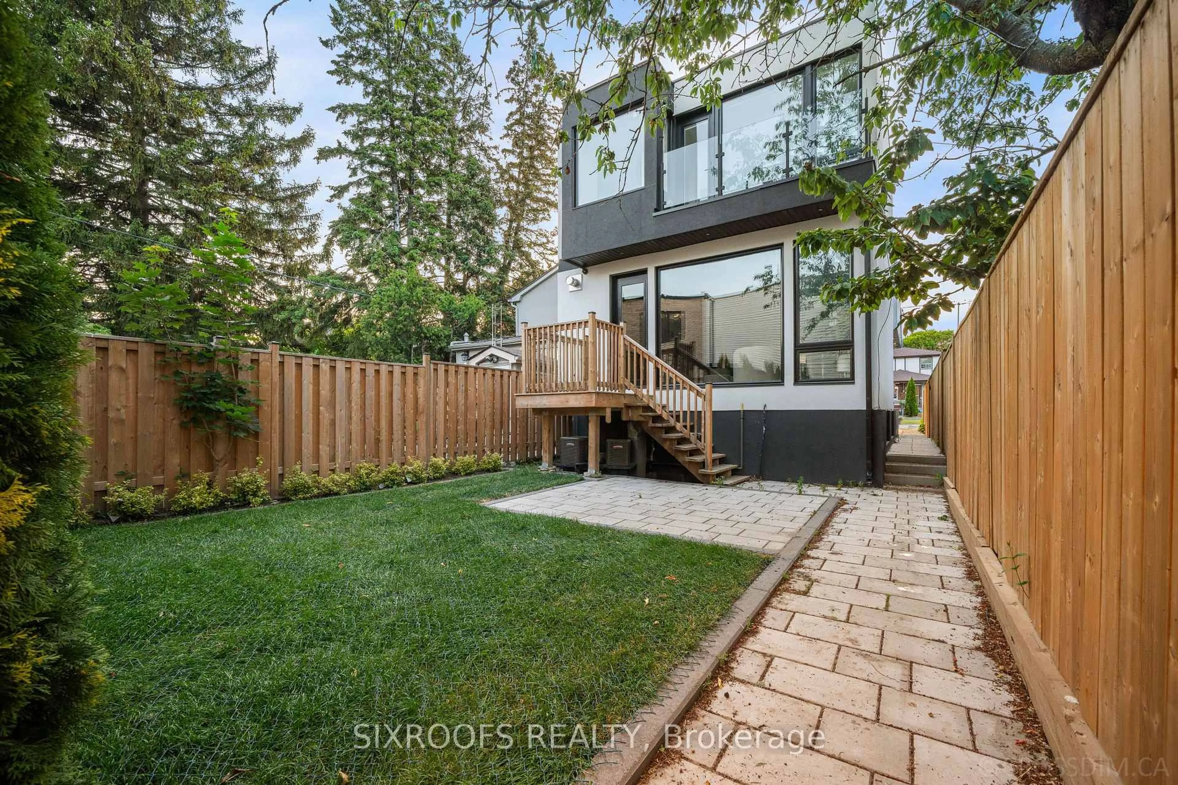 Home with brick exterior material, street for 41 Dunkirk Rd, Toronto Ontario M4C 2M4