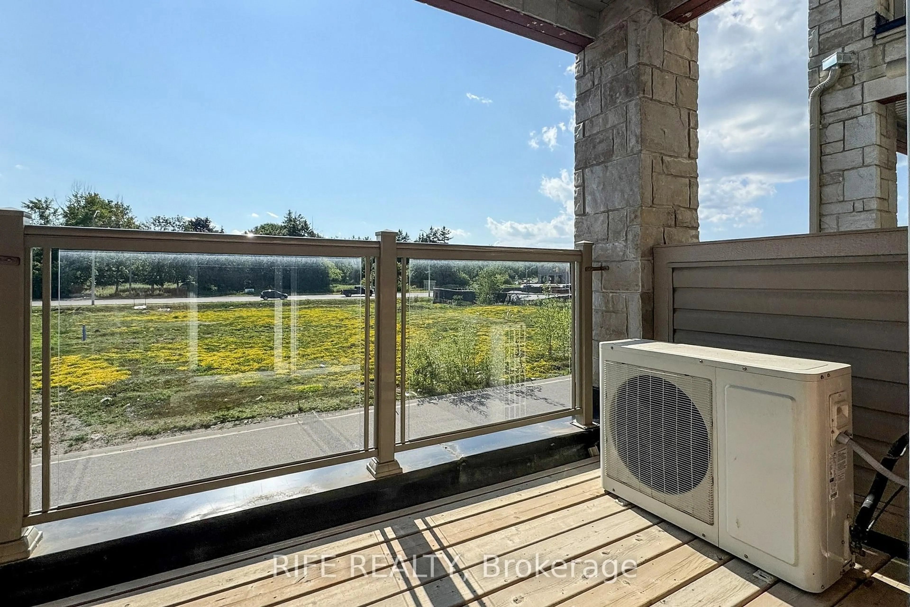 Balcony in the apartment, water/lake/river/ocean view for 2623 Garrison Crossing, Pickering Ontario L1X 0E5