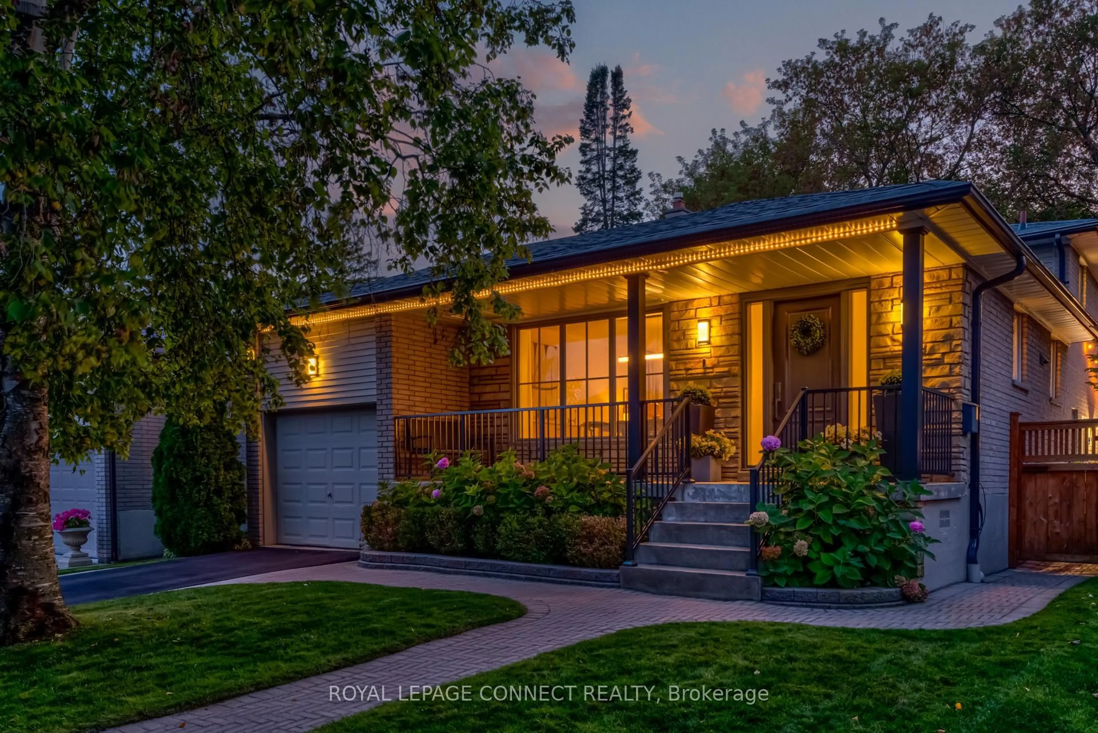 Home with brick exterior material, street for 28 Tivoli Crt, Toronto Ontario M1E 2A4