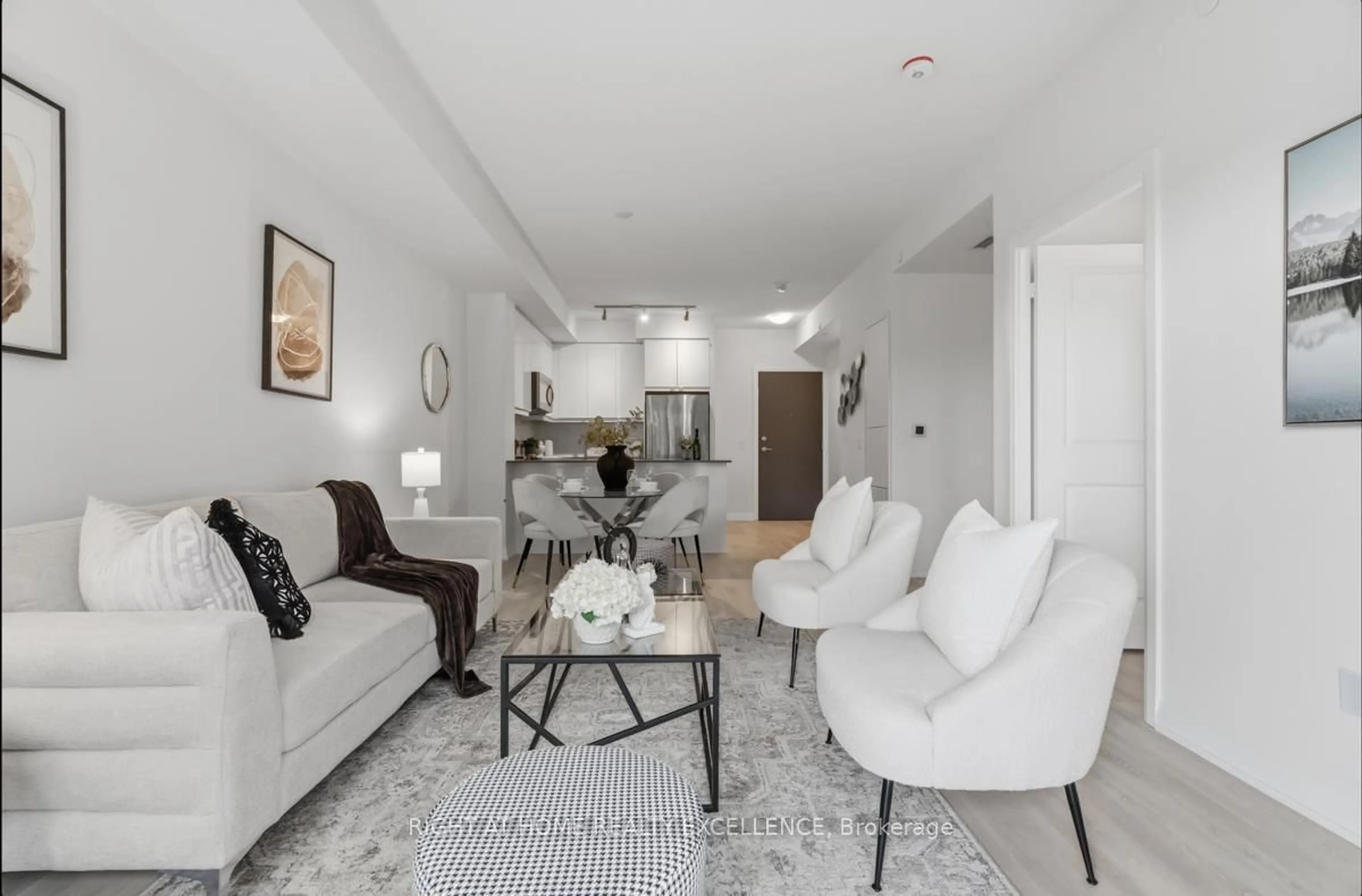 Living room with furniture, unknown for 3260 SHEPPARD Ave #411, Toronto Ontario M1T 3K3