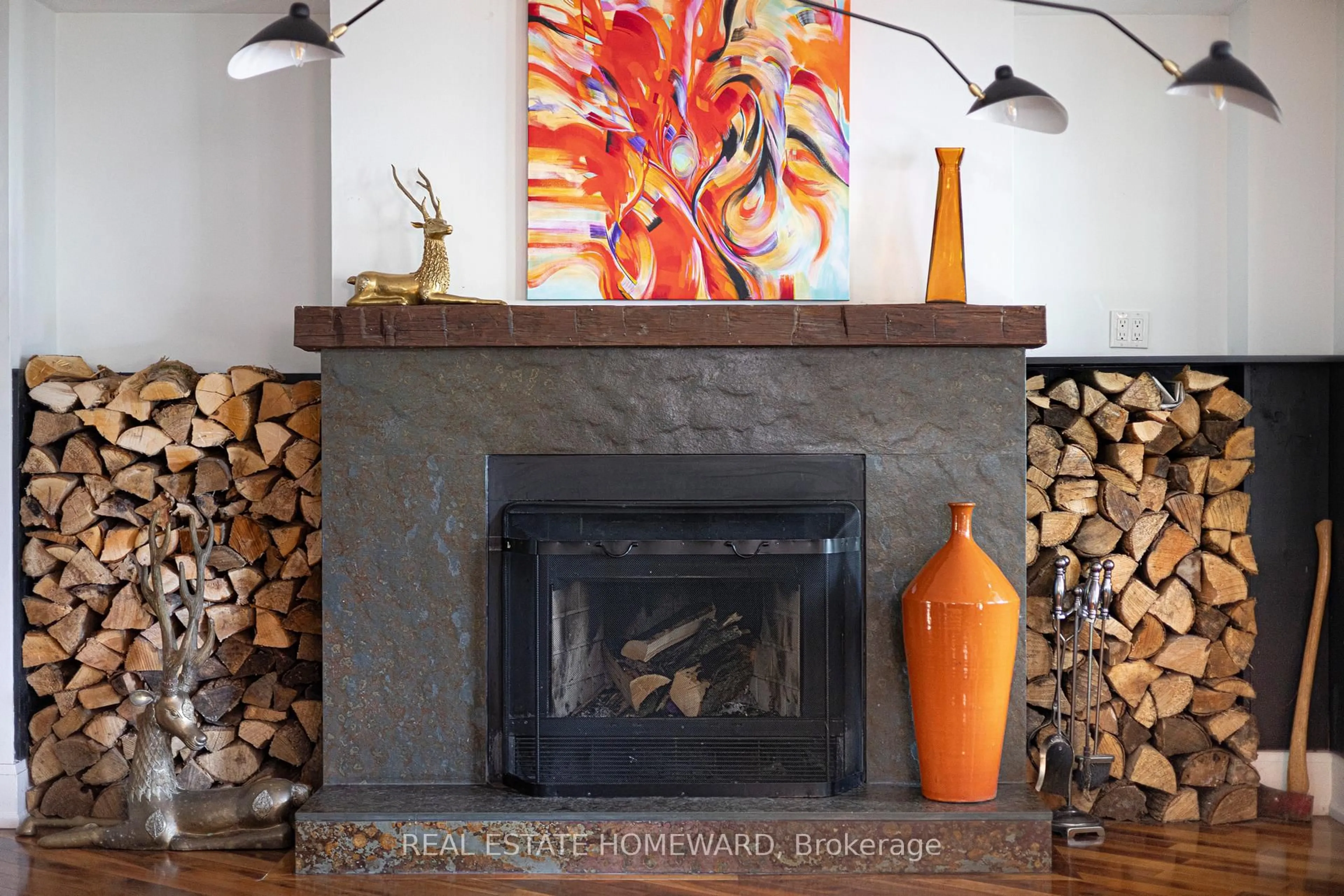 Unknown for 2 Park Ave, Toronto Ontario M4E 1B6