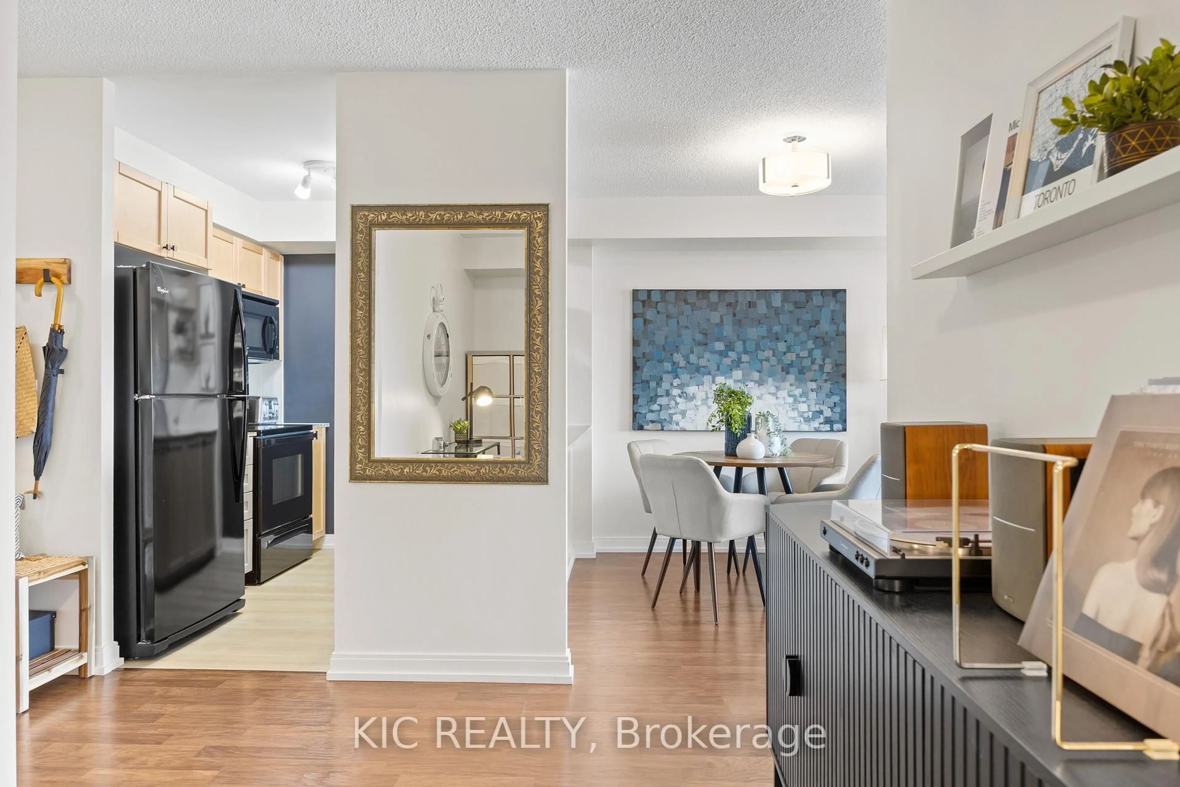 Open concept kitchen, unknown for 181 Village Green Sq #2312, Toronto Ontario M1S 0K6