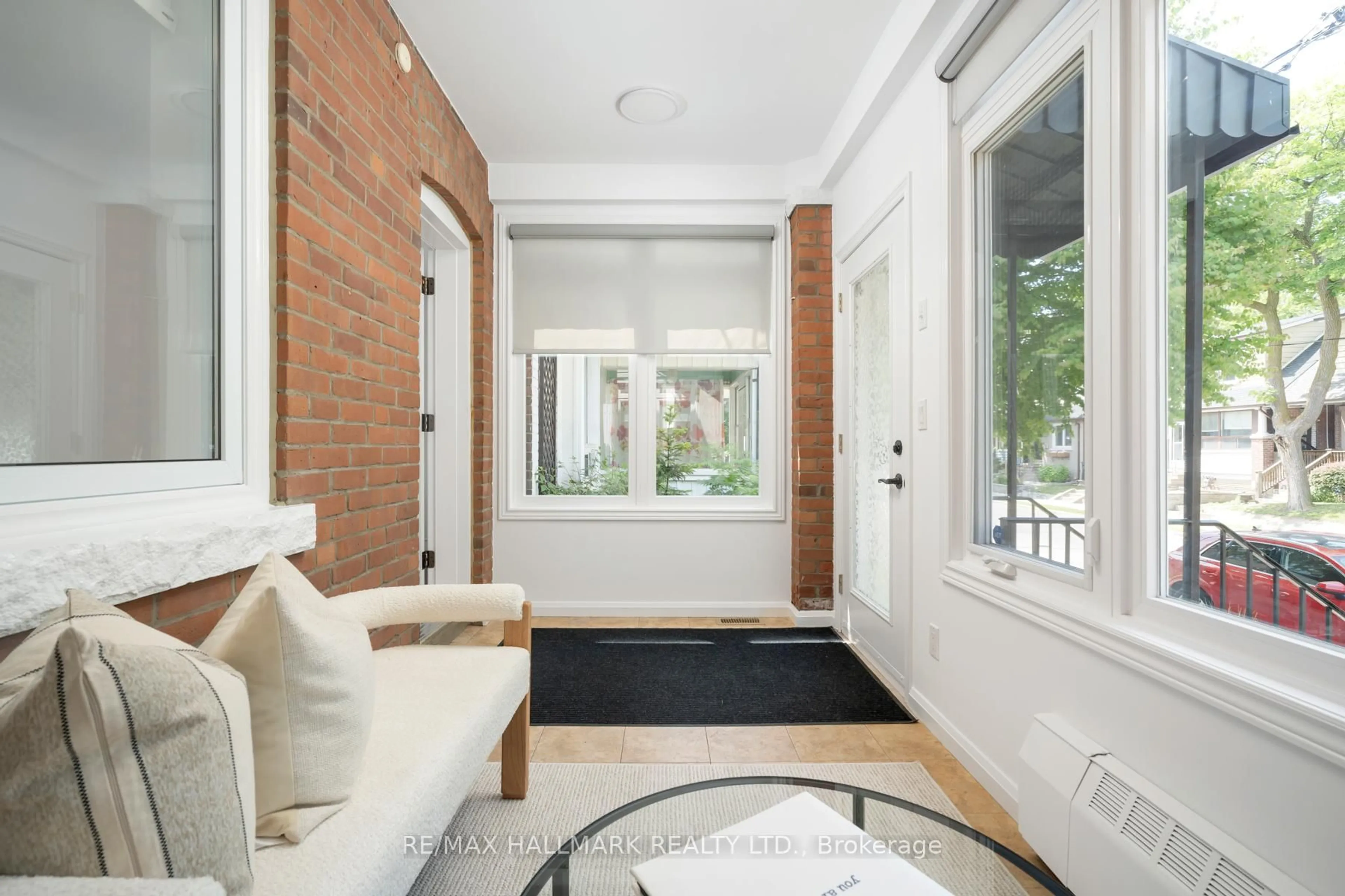 Indoor entryway for 21 Mountjoy Ave, Toronto Ontario M1J 1J4