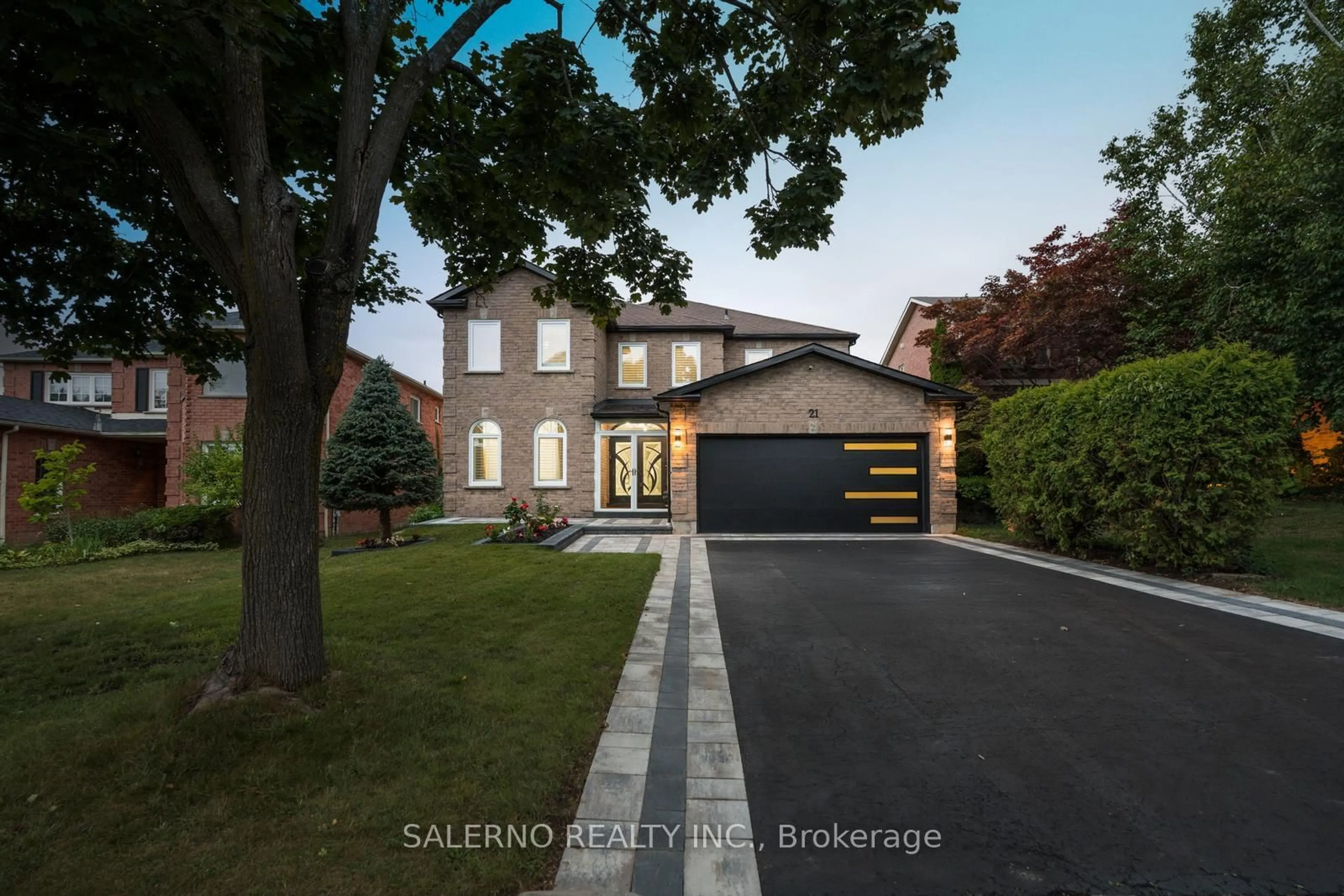 Home with brick exterior material, street for 21 Bentonwood Cres, Whitby Ontario L1R 1L5