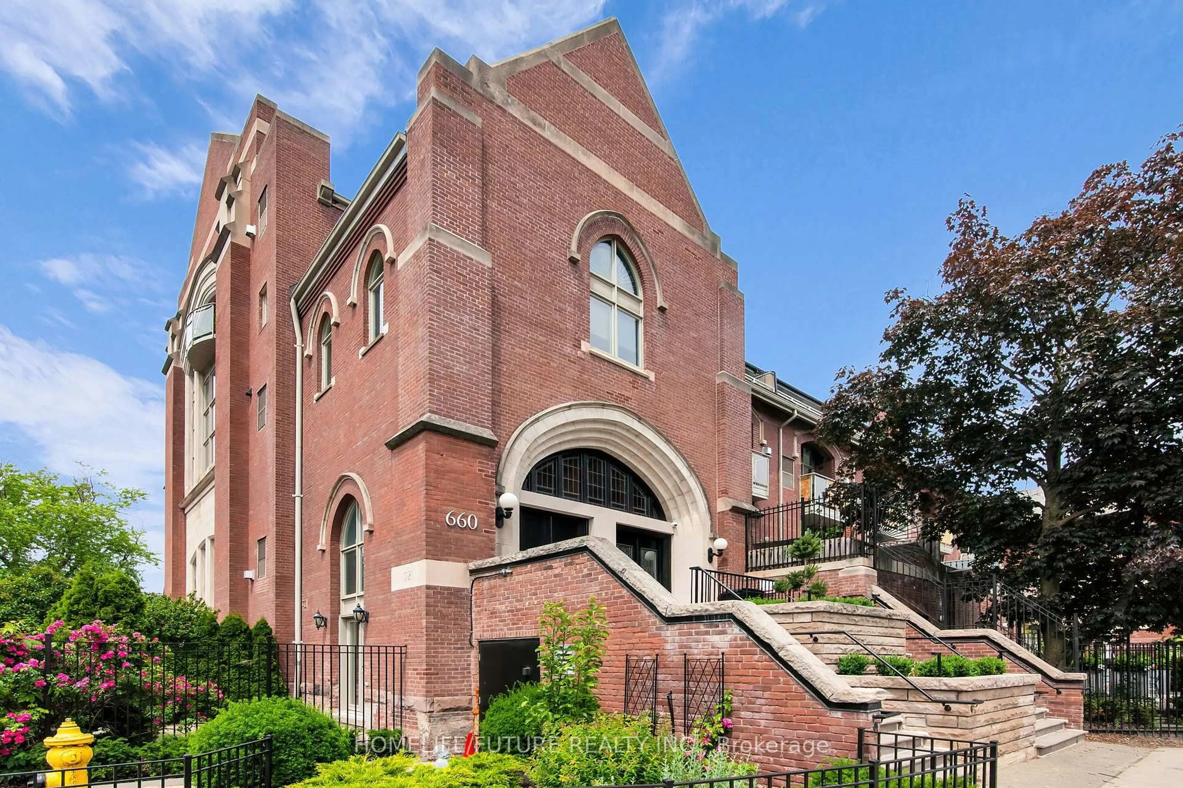 Home with brick exterior material, building for 660 Pape Ave #102, Toronto Ontario M4K 3S5