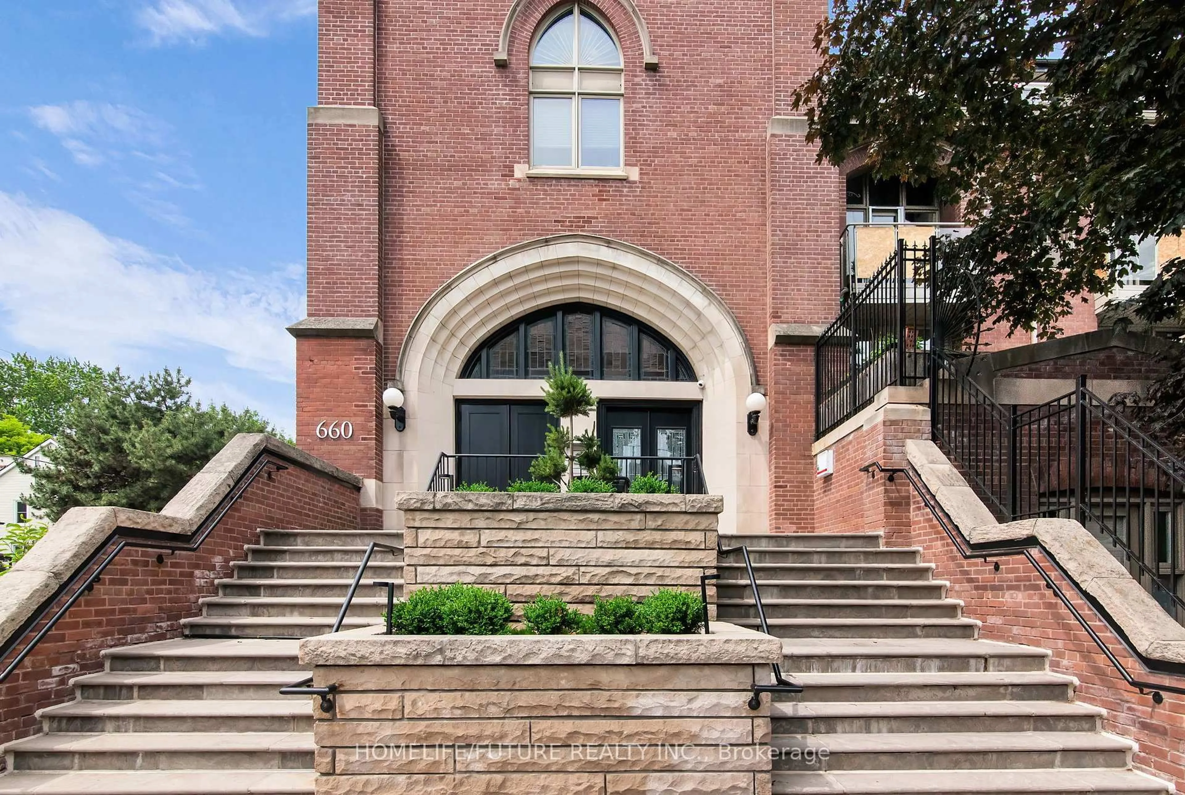 Unknown for 660 Pape Ave #102, Toronto Ontario M4K 3S5