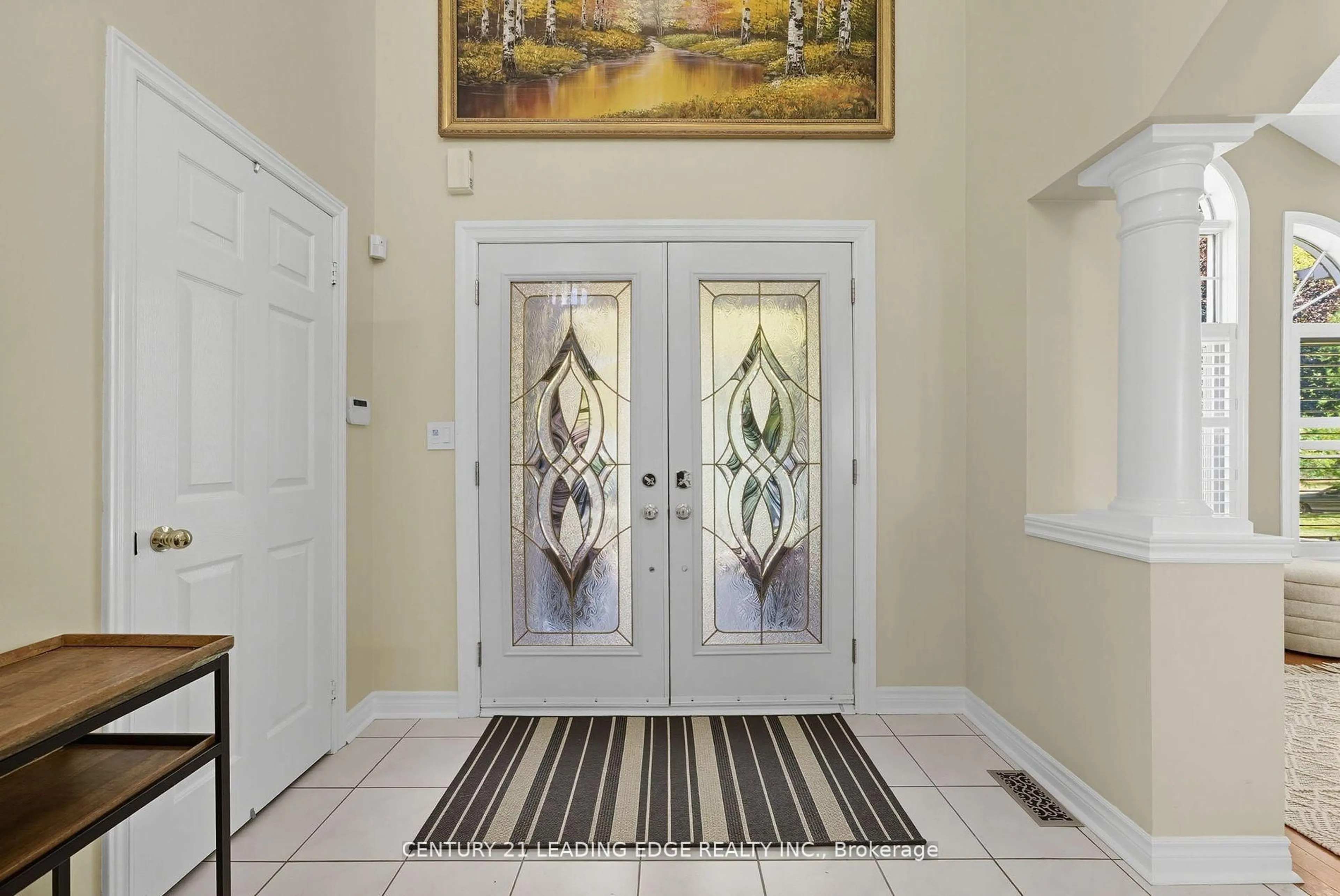 Indoor entryway for 2308 Abbott Cres, Pickering Ontario L1X 2T5