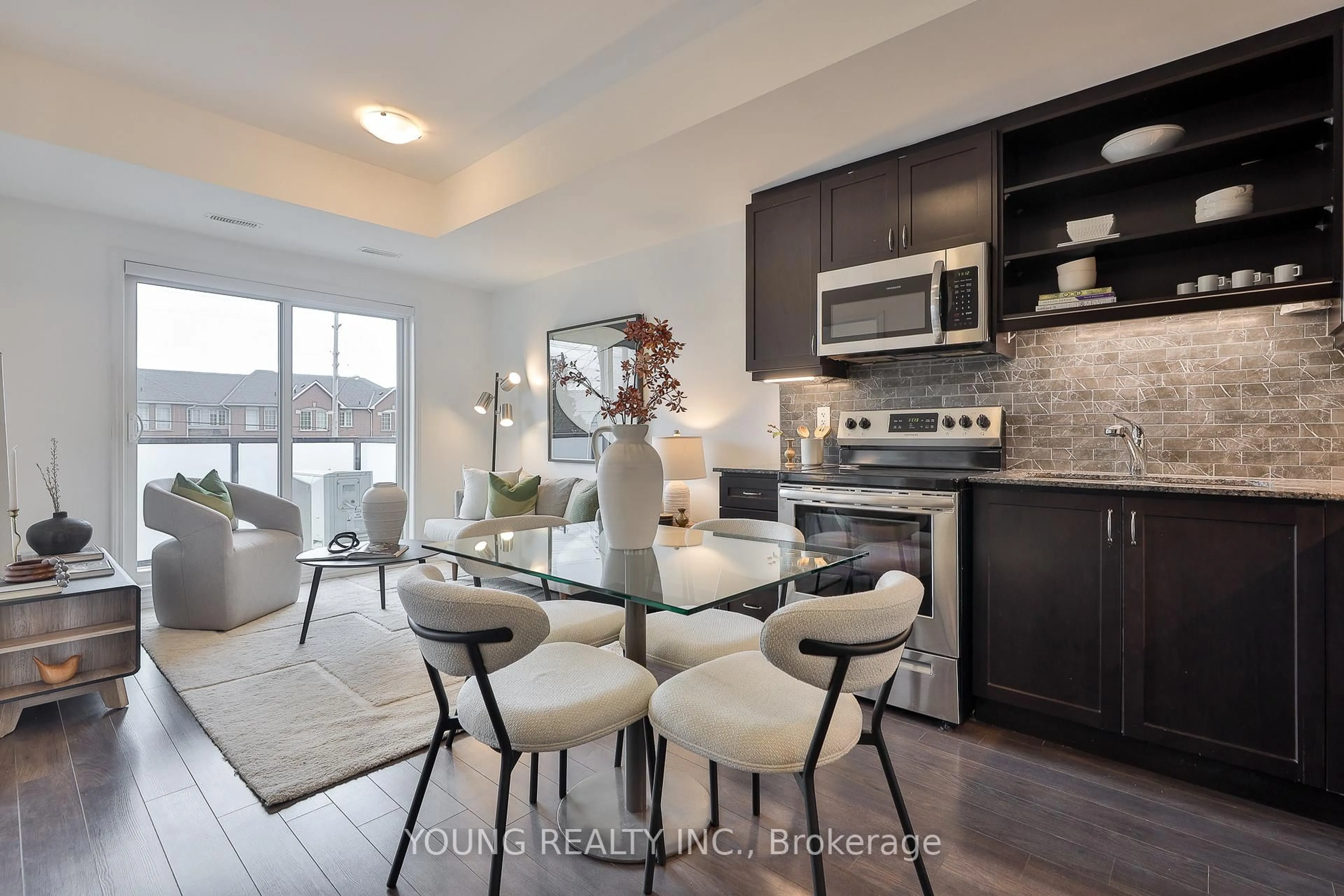 Open concept kitchen, unknown for 2791 EGLINTON Ave #527, Toronto Ontario M1J 0B3