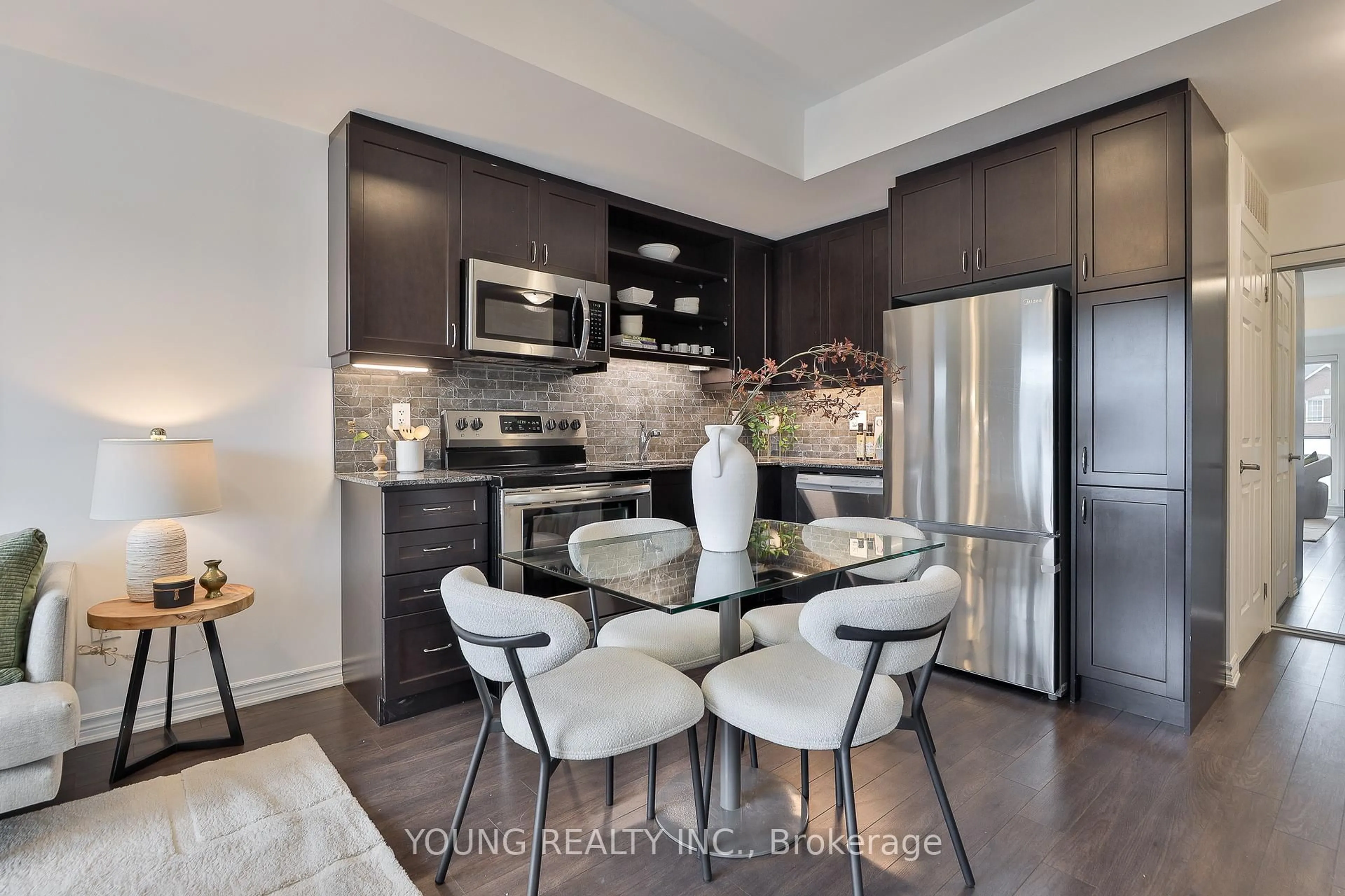Open concept kitchen, unknown for 2791 EGLINTON Ave #527, Toronto Ontario M1J 0B3
