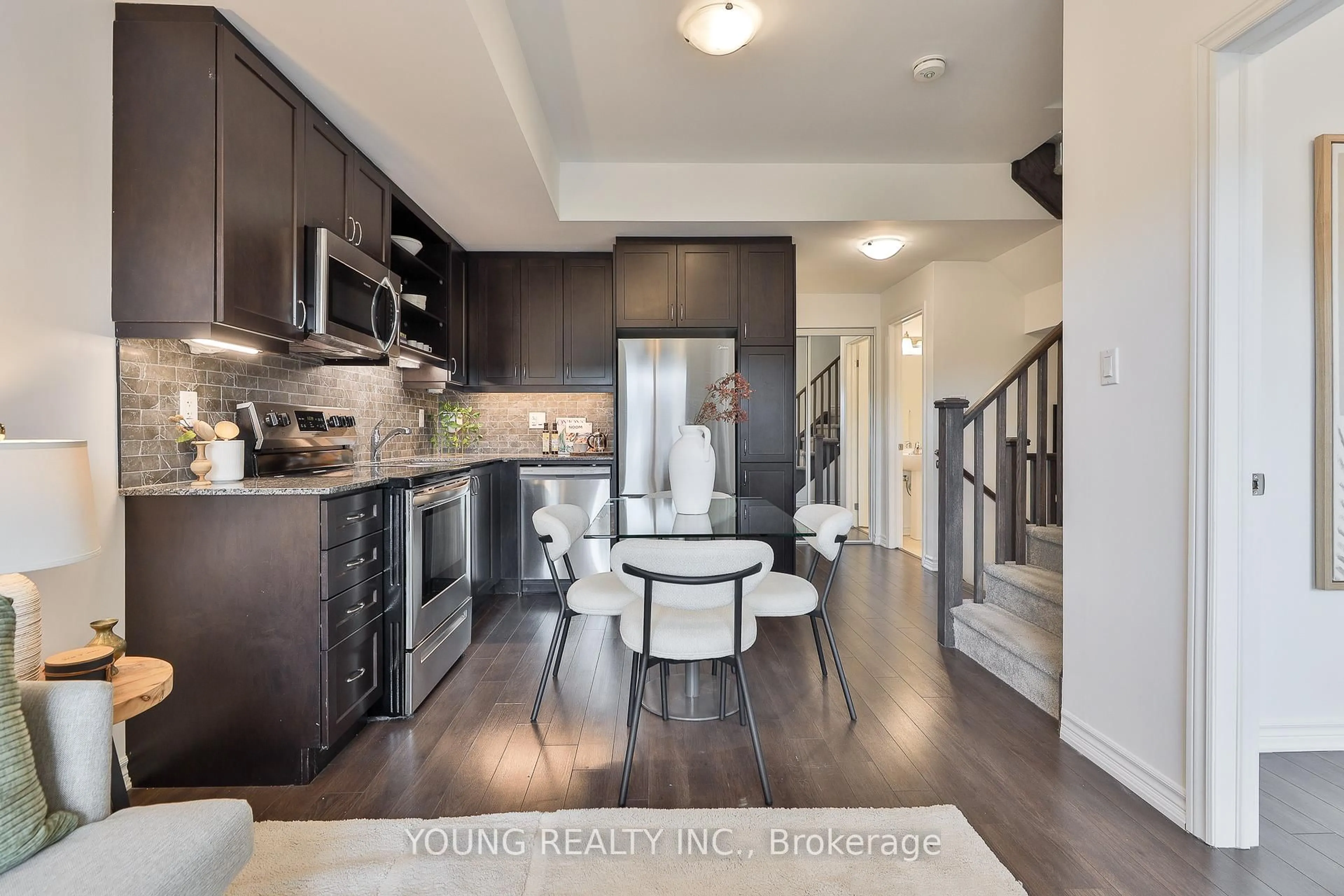 Open concept kitchen, unknown for 2791 EGLINTON Ave #527, Toronto Ontario M1J 0B3